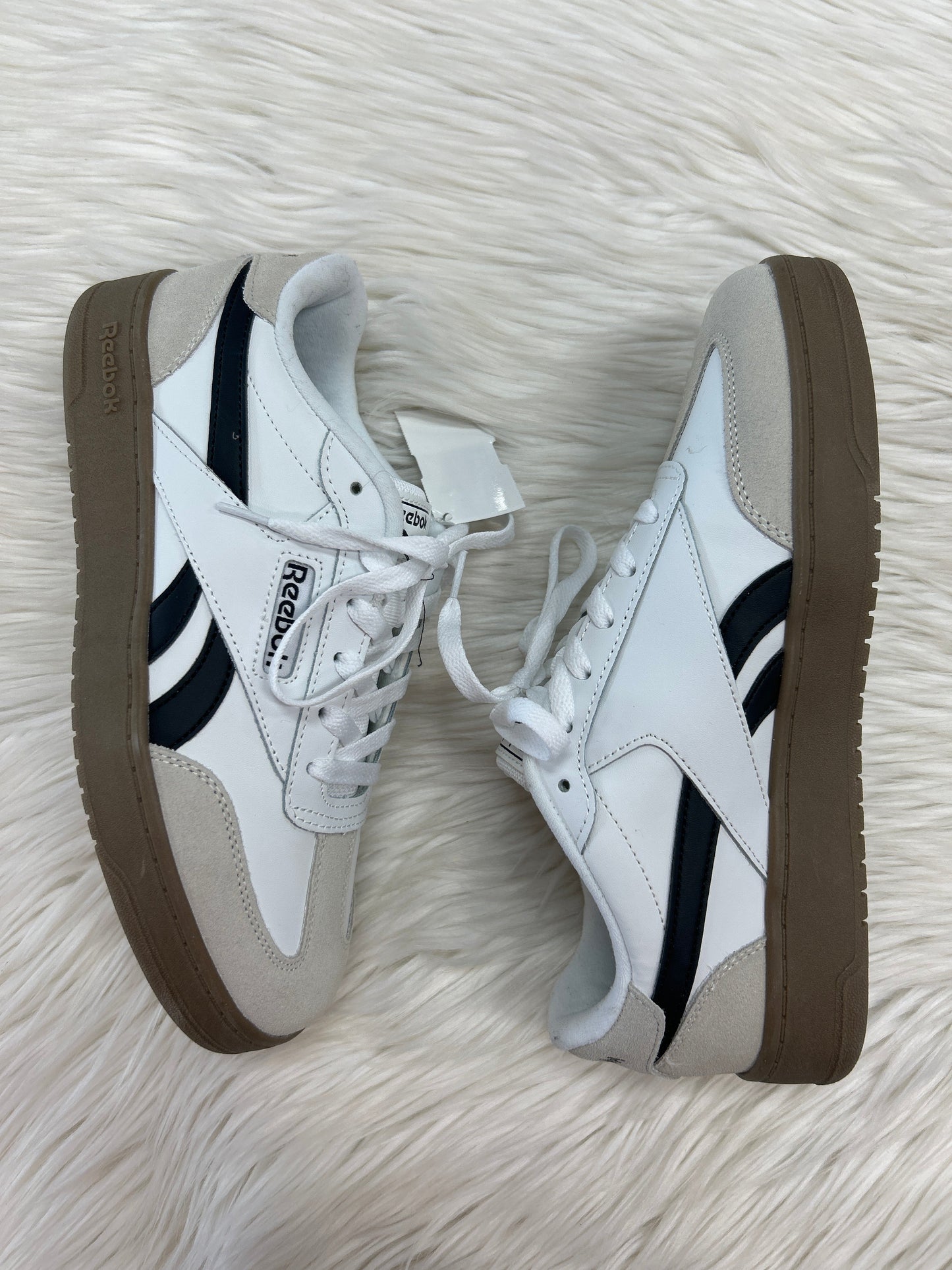 Shoes Sneakers By Reebok In Cream, Size:9