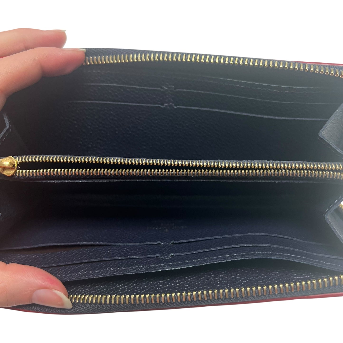 Wallet Luxury Designer By Louis Vuitton, Size: Medium