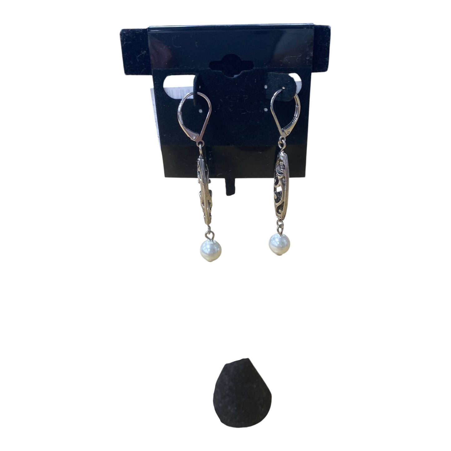 Earrings Dangle/Drop By Premier Designs In Silver