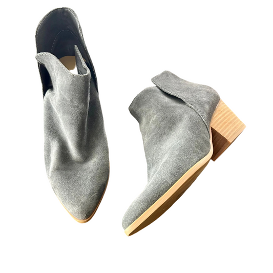 Boots Ankle Heels By Dolce Vita In Grey, Size: 9