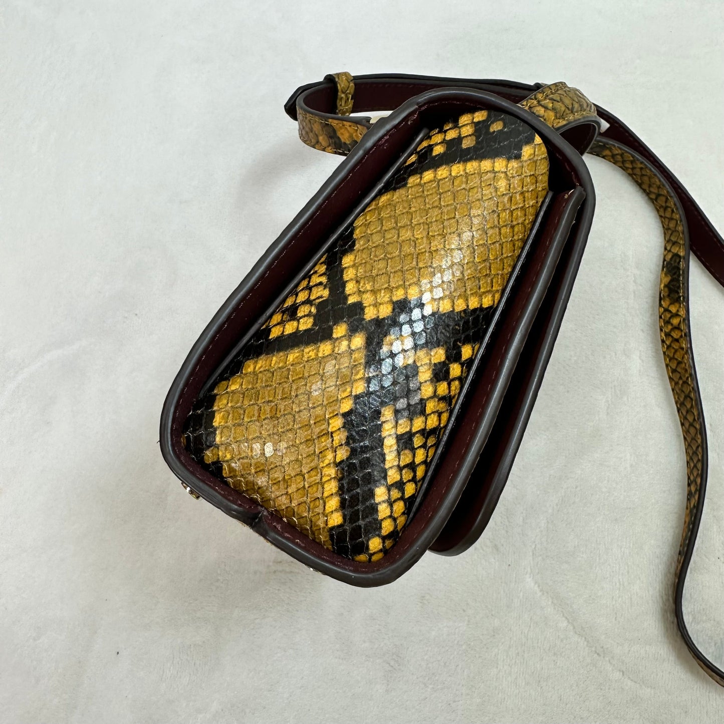 Crossbody handbag Designer By Kate Spade, Size: small