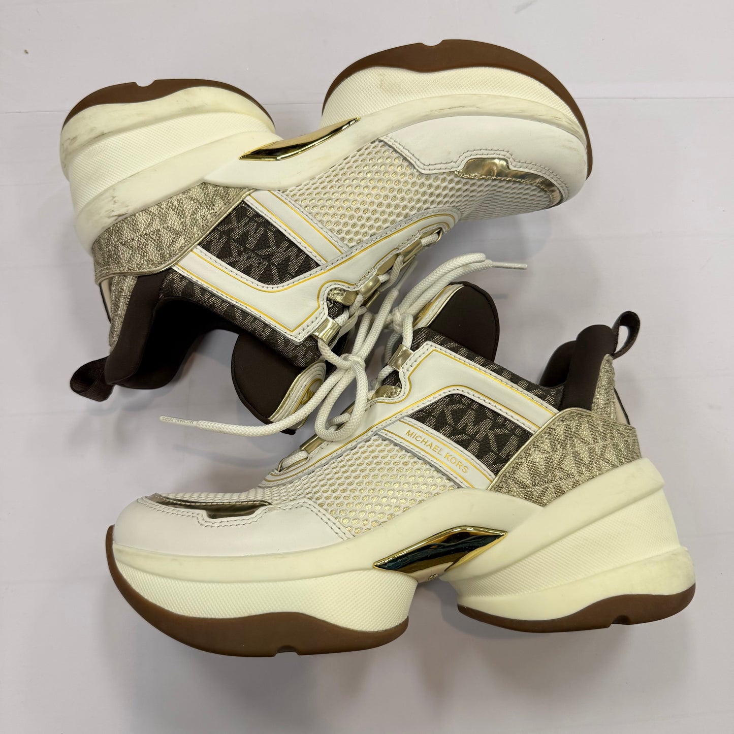 Shoes Sneakers Platform By Cmb In Cream & White, Size: 8.5