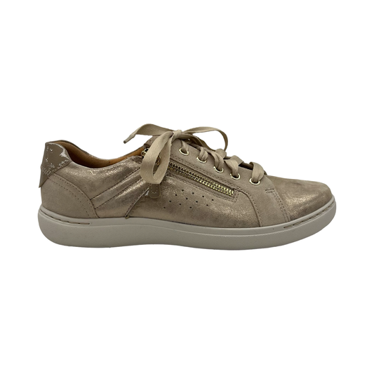 Shoes Sneakers By Clarks In Tan, Size:8