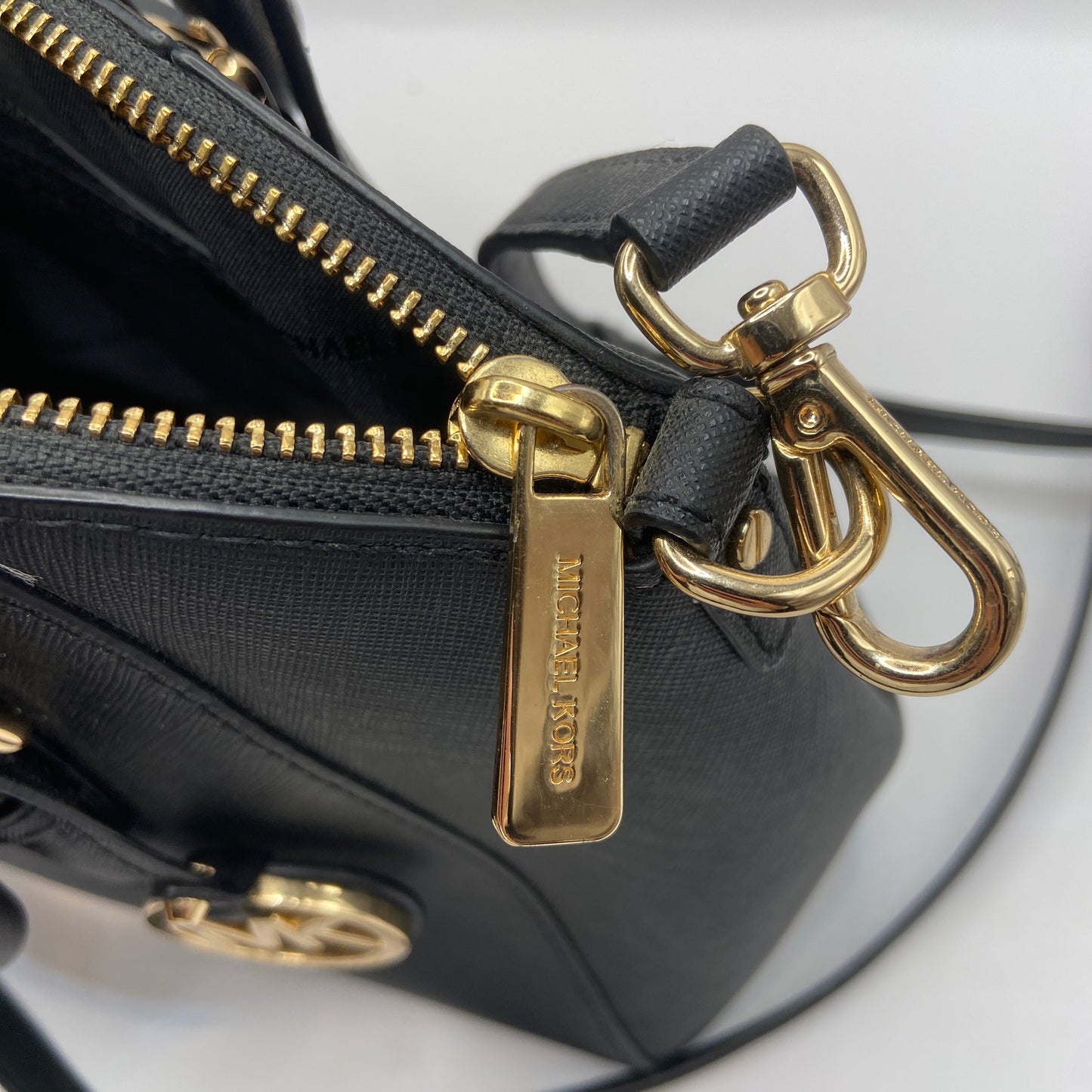 Crossbody Designer By Michael By Michael Kors, Size: Medium