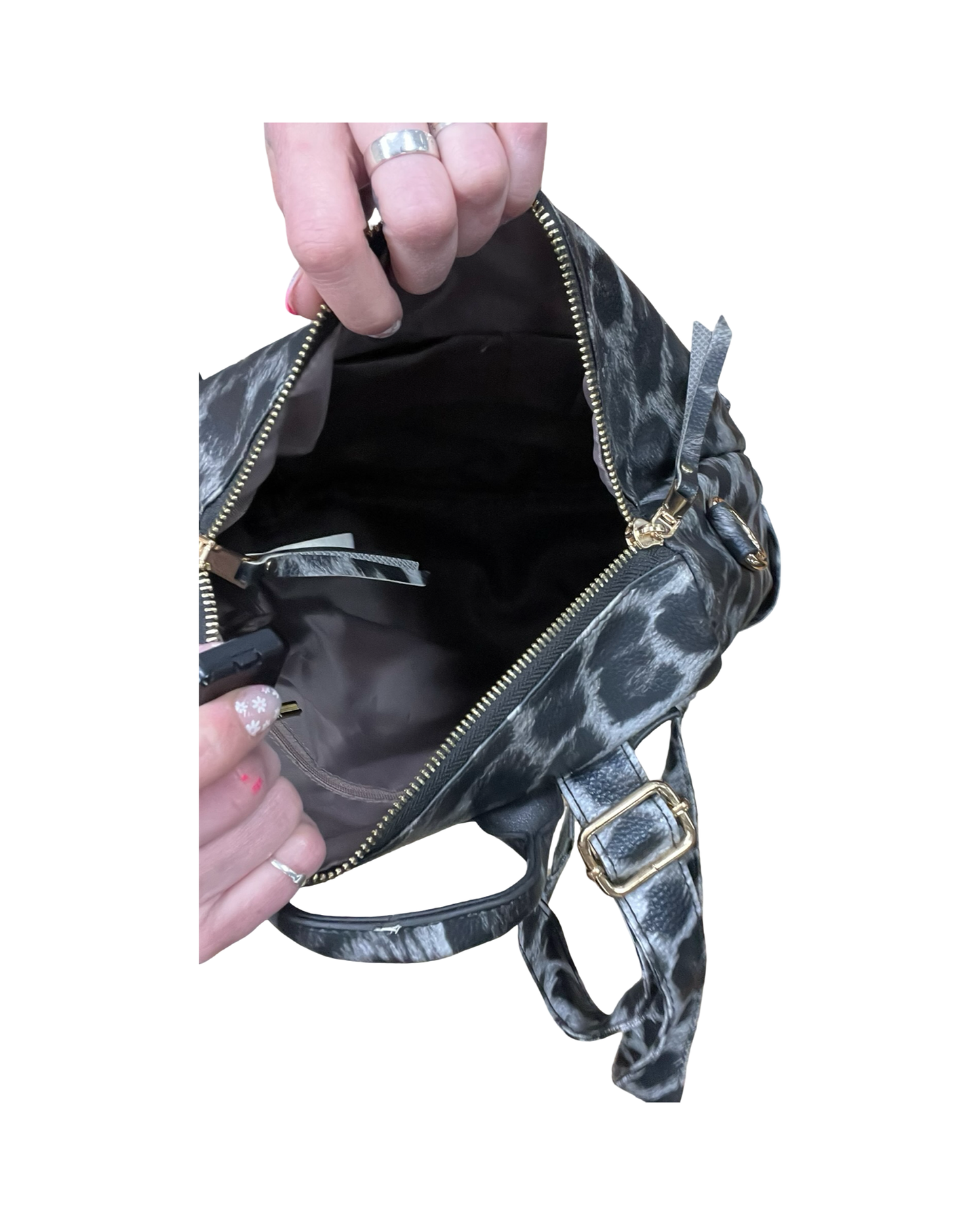 Backpack By Clothes Mentor In Snakeskin Print, Size:Large