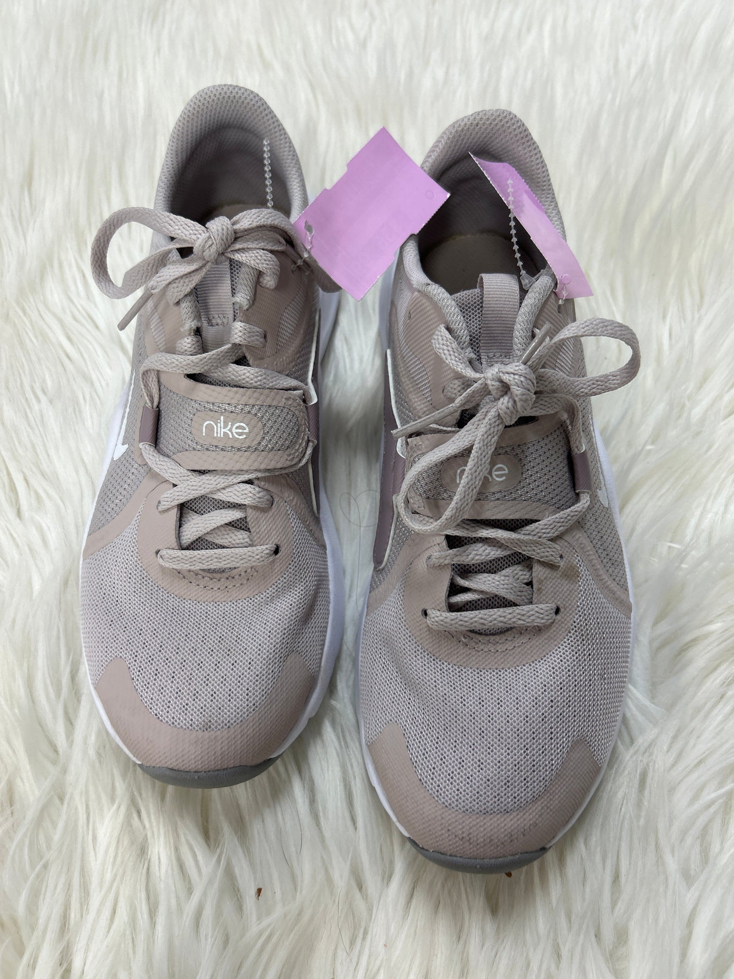 Shoes Athletic By Nike In Cream, Size:7