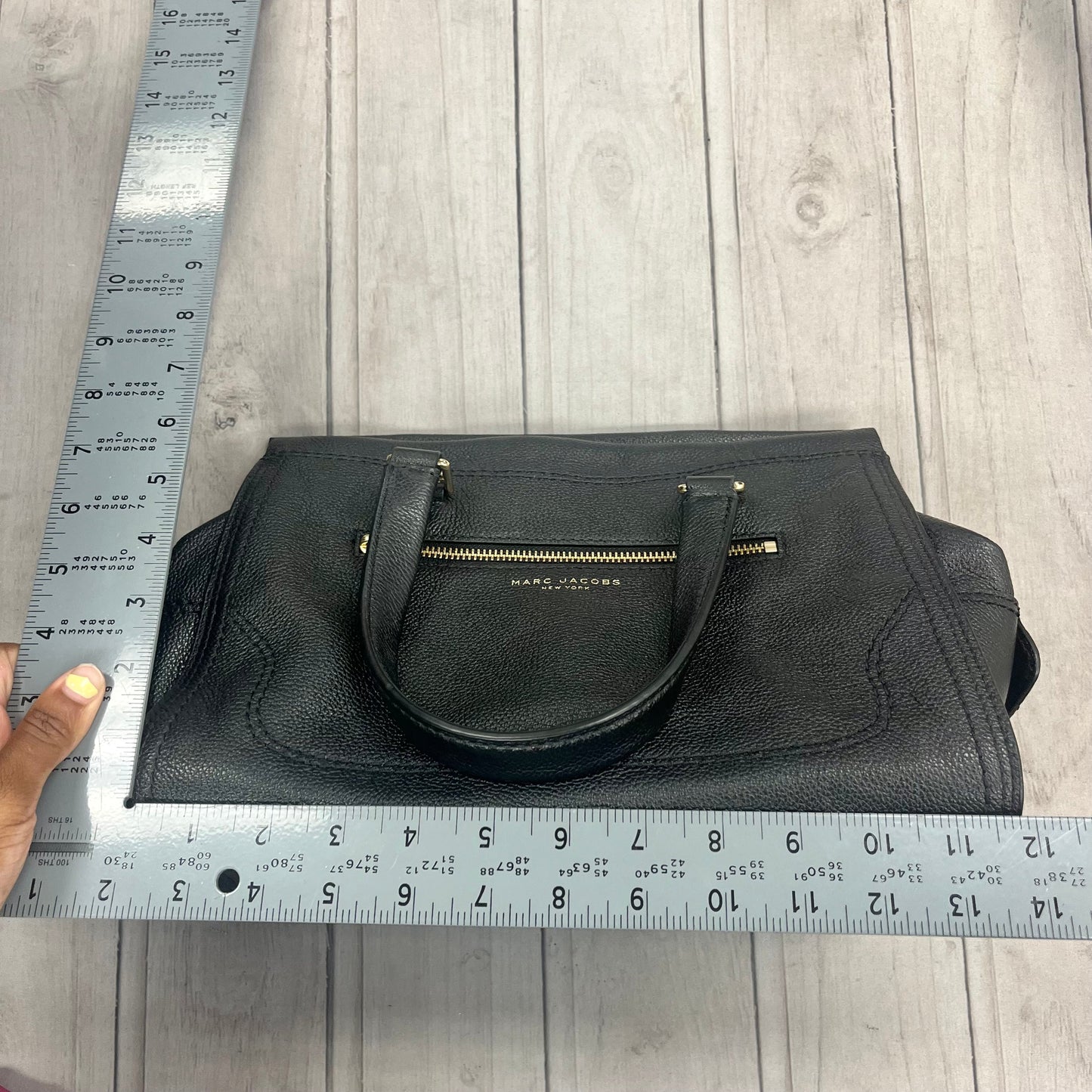 Handbag Designer By Marc Jacobs, Size: Large