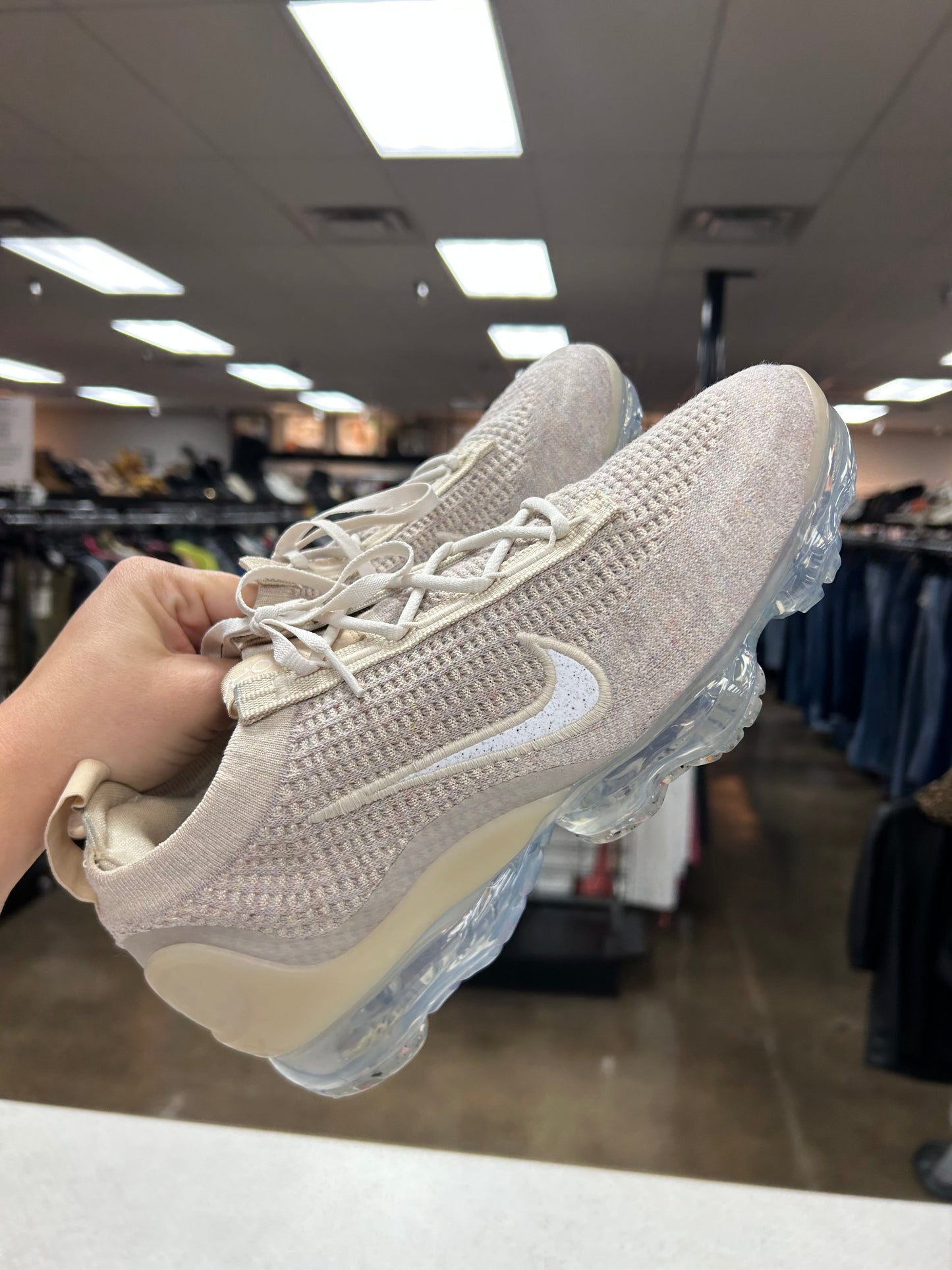 Shoes Athletic By Nike In Cream, Size:10