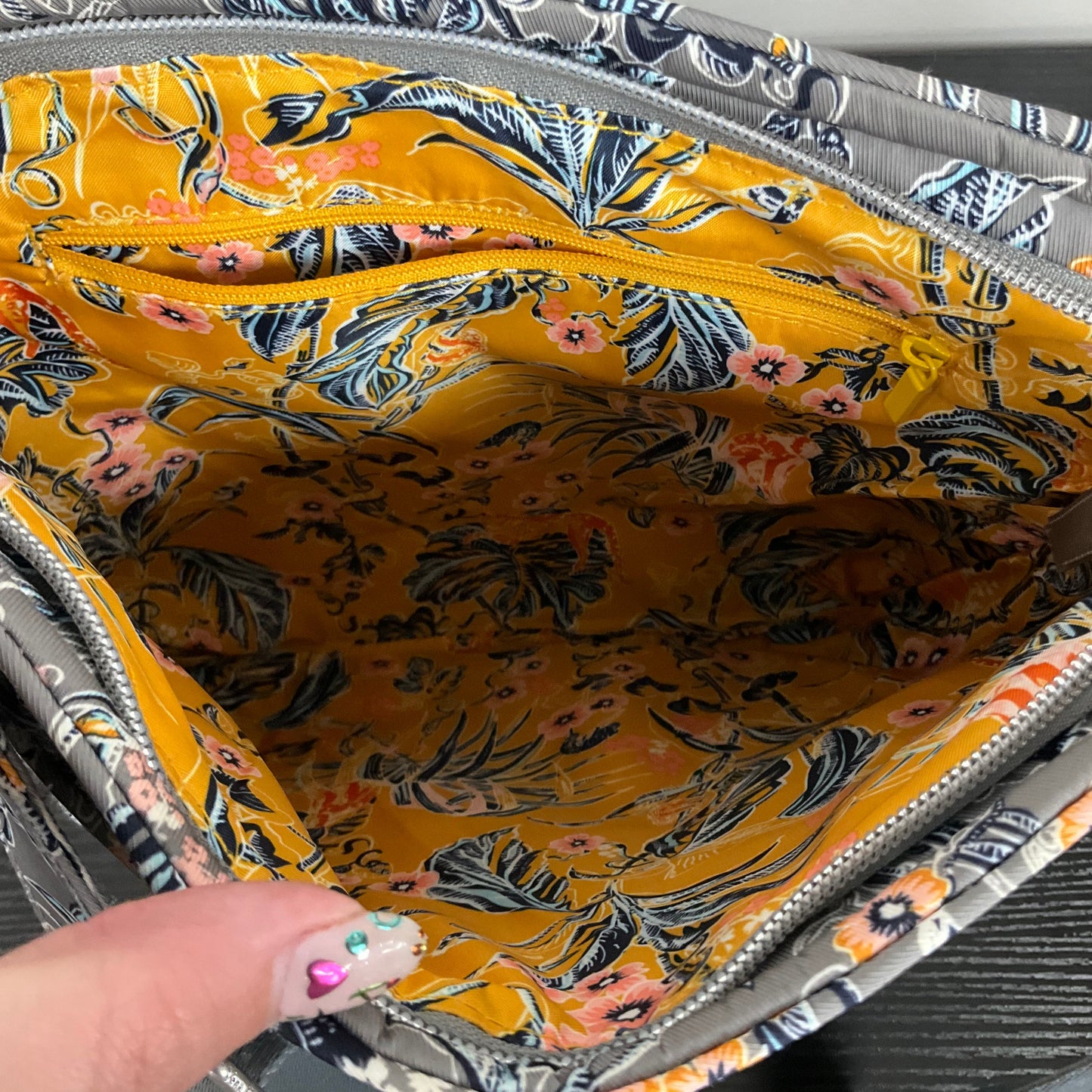 Handbag By Vera Bradley, Size: Medium