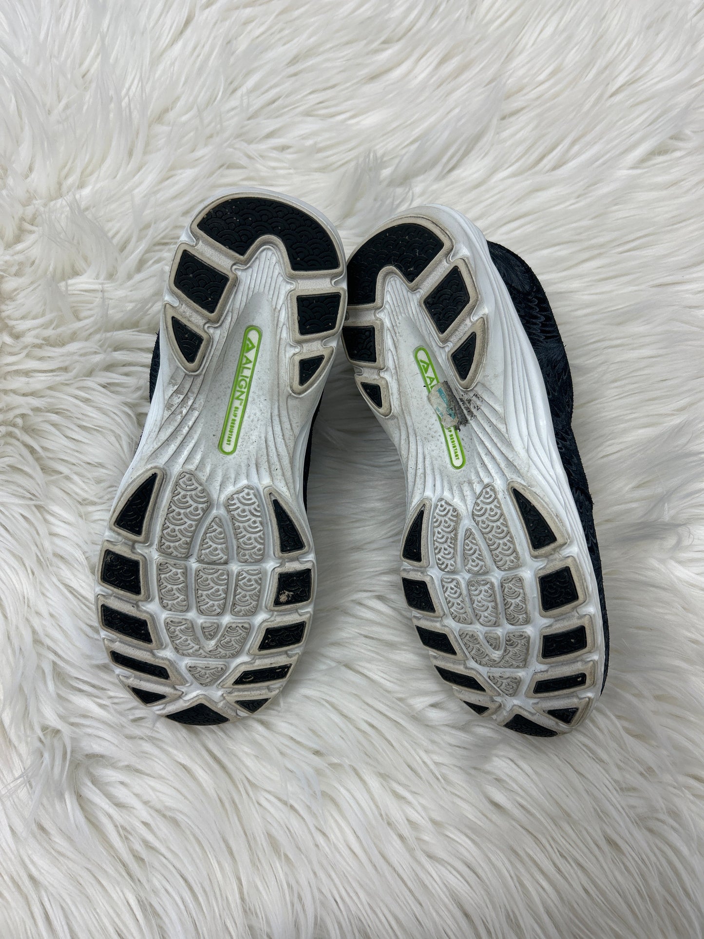 Shoes Athletic By Cmc In Black, Size:8.5