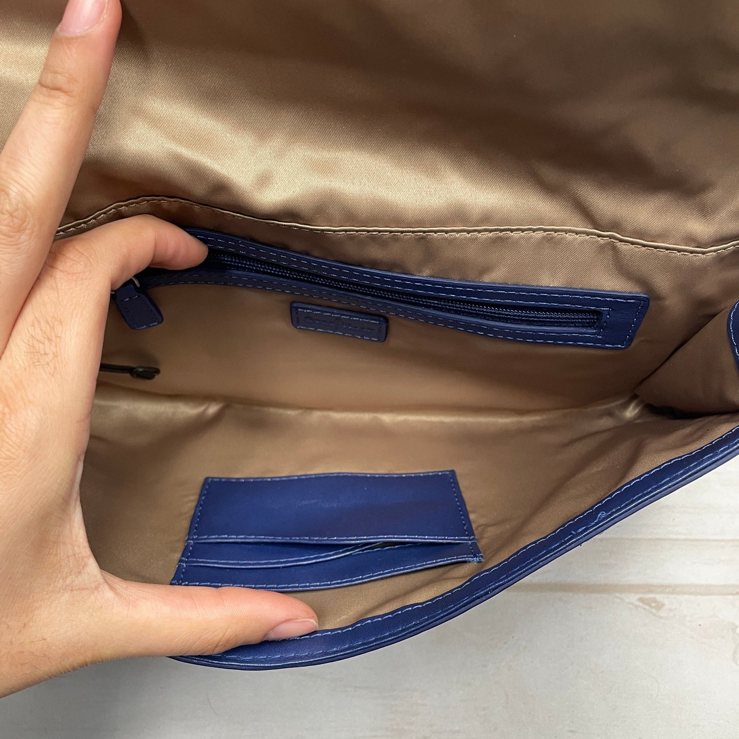 Clutch Leather By Cole-haan, Size: Medium