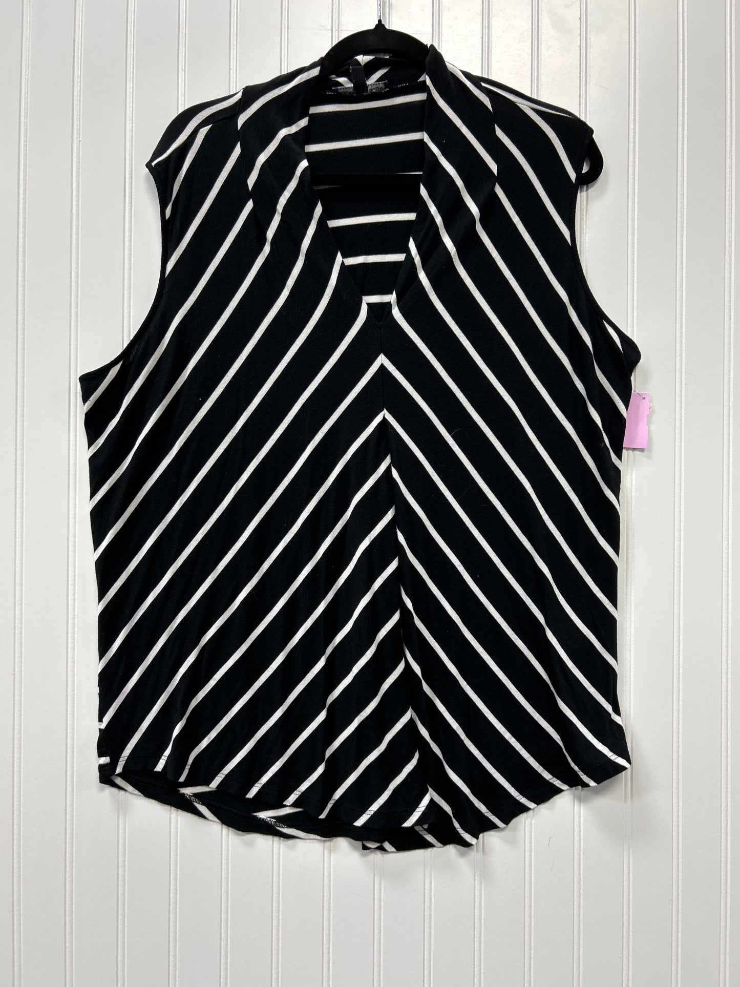 Top Sleeveless By Cable And Gauge In Black, Size:1X