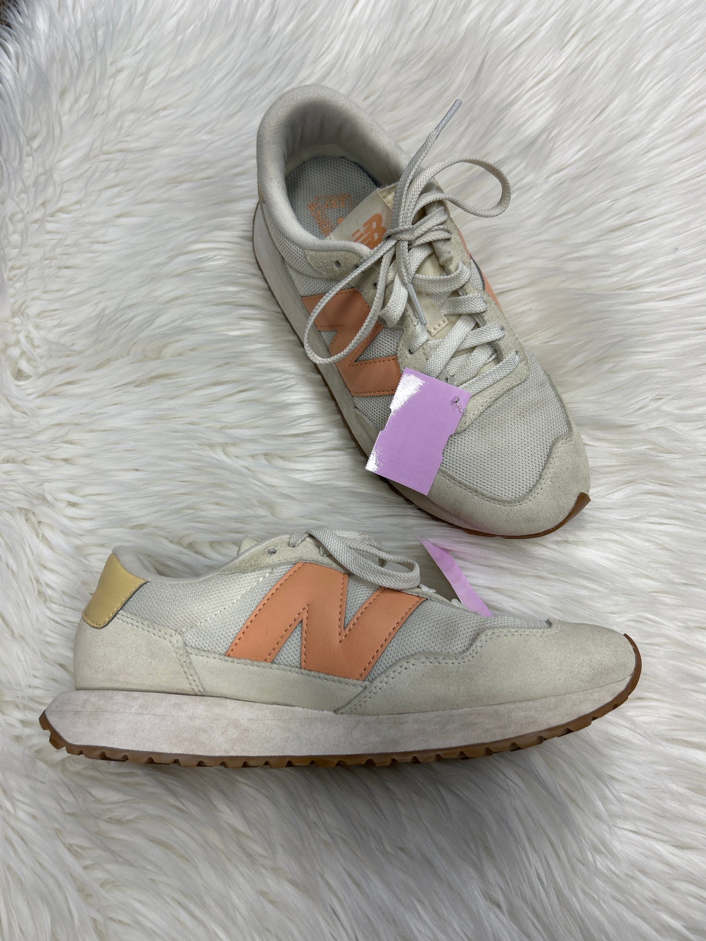 Shoes Sneakers By New Balance In Cream, Size:8.5