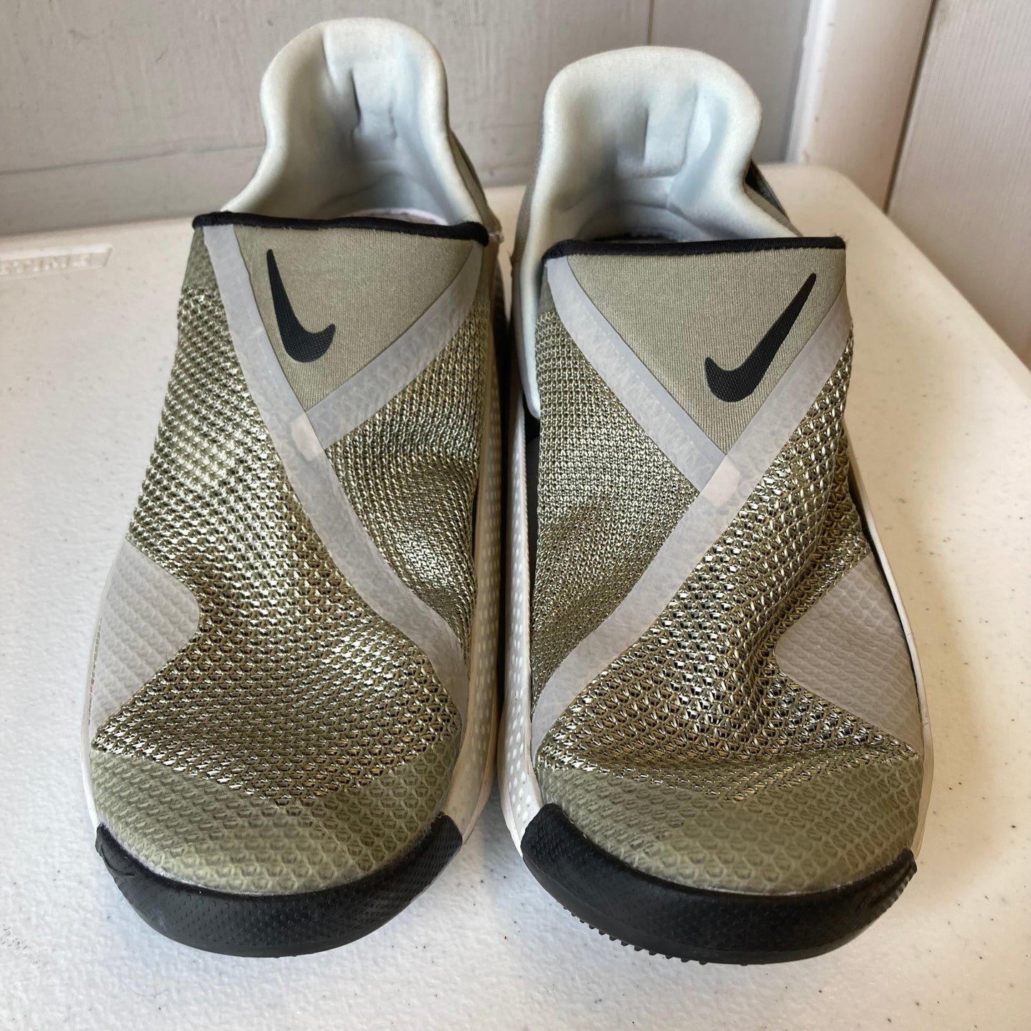 Shoes Athletic By Nike In Green, Size:7.5