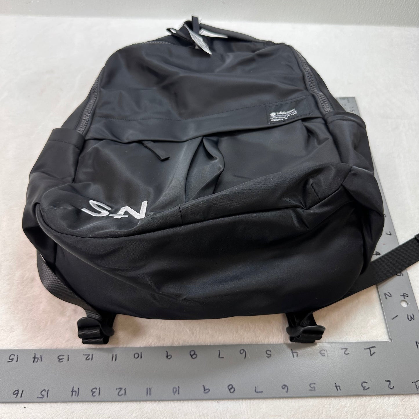 Everyday Backpack 2.0 By Lululemon, Size: Medium