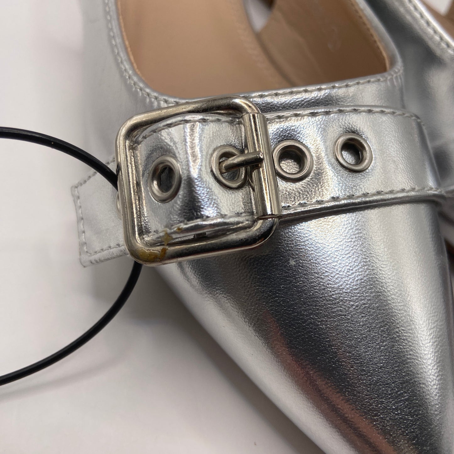 Shoes Flats By Top Moda In Silver, Size: 6