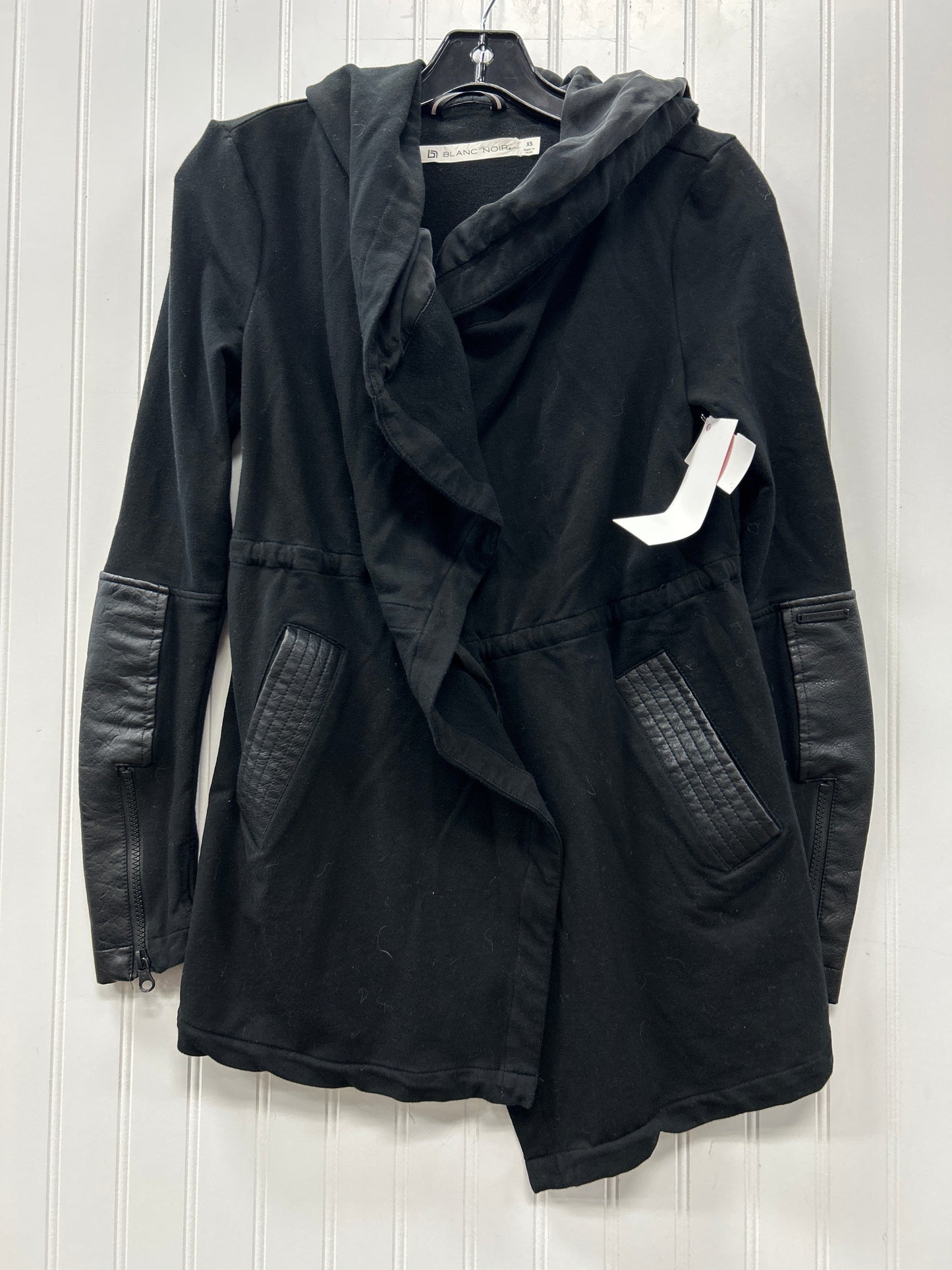Top Ls By Cmc In Black, Size:Xs