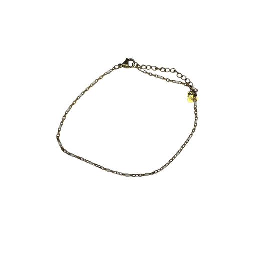 Bracelet Chain By Clothes Mentor In Gold