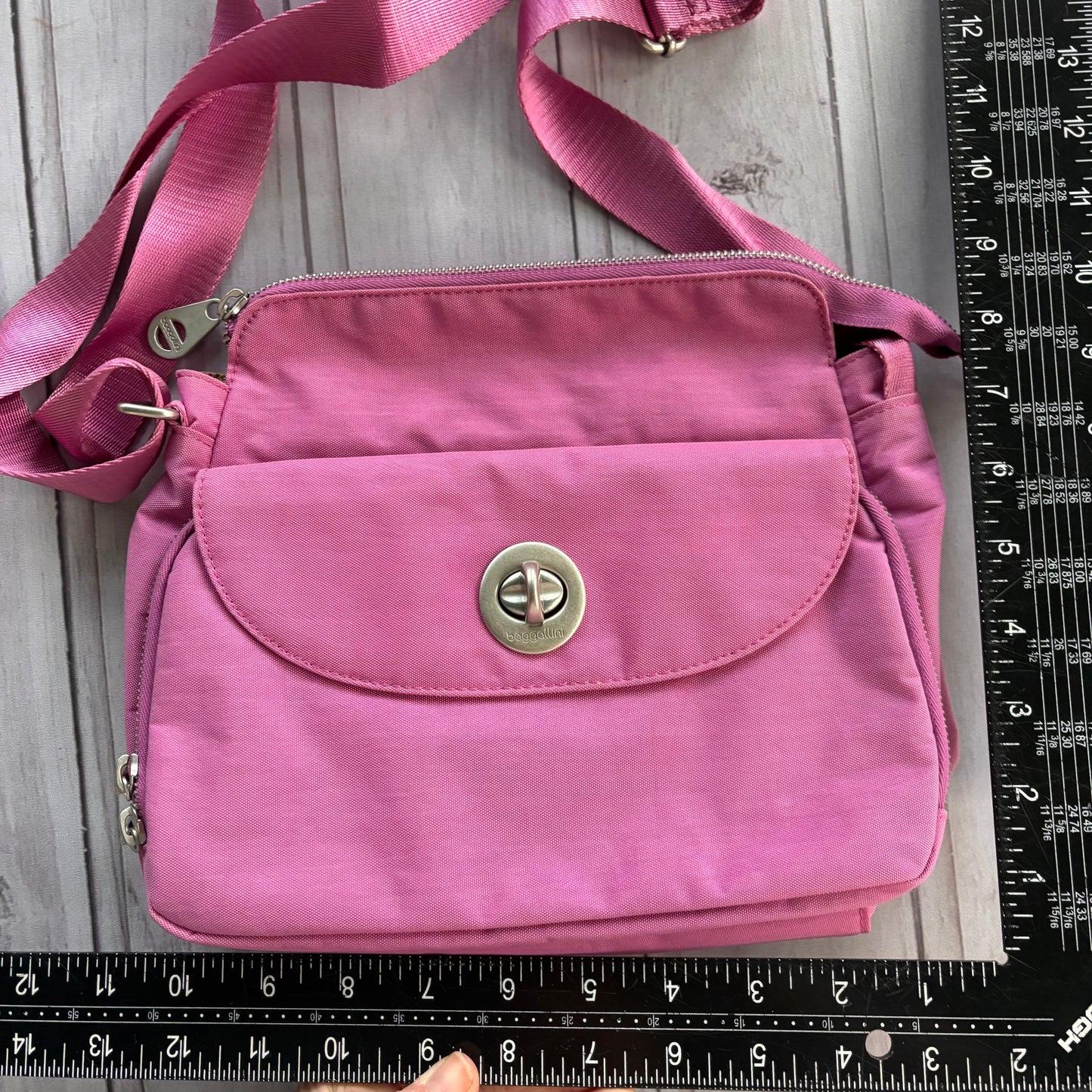 Crossbody By Baggallini, Size: Medium