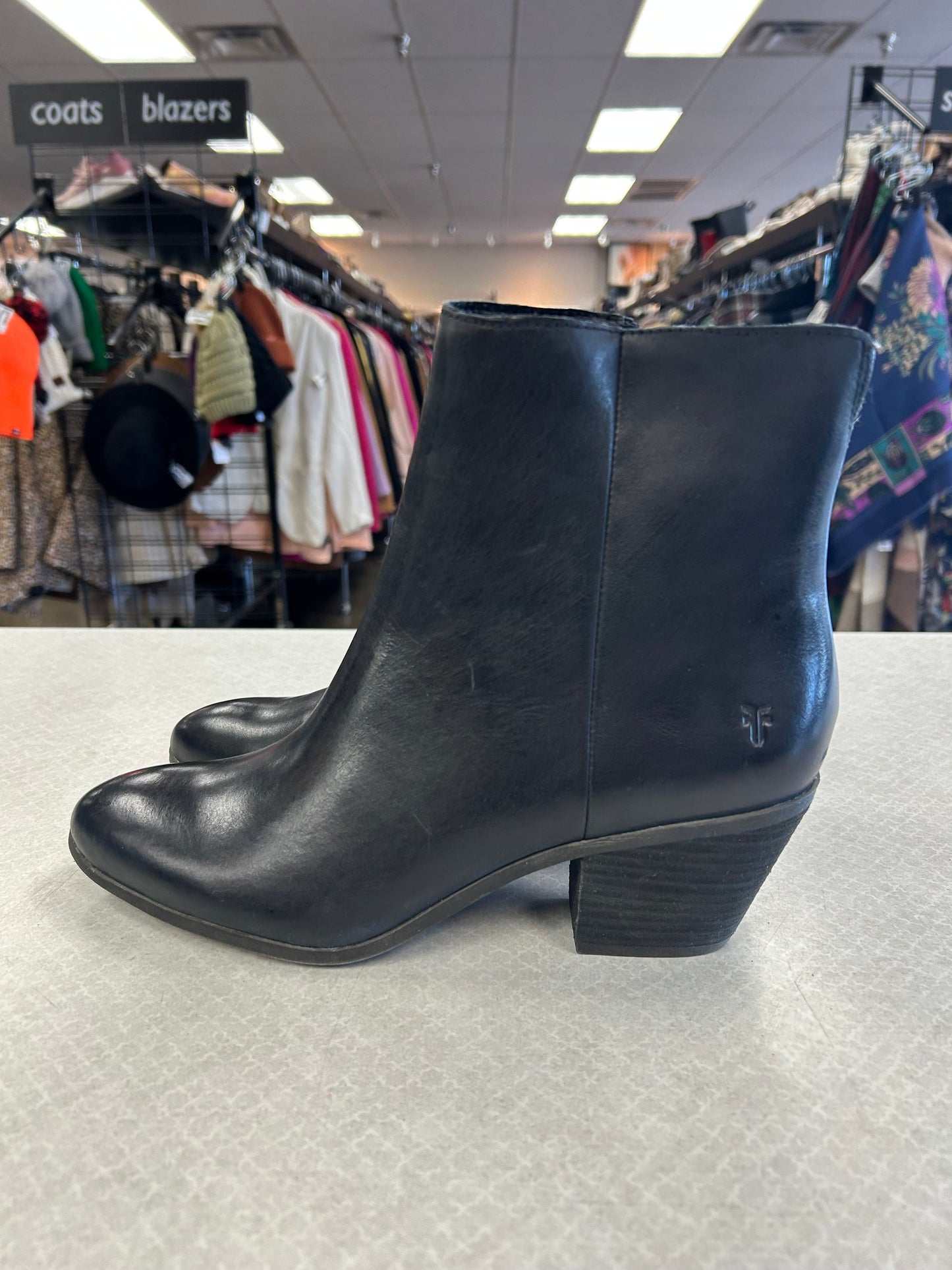 BOOTS DESIGNER by FRYE In BLACK, Size: 9.5