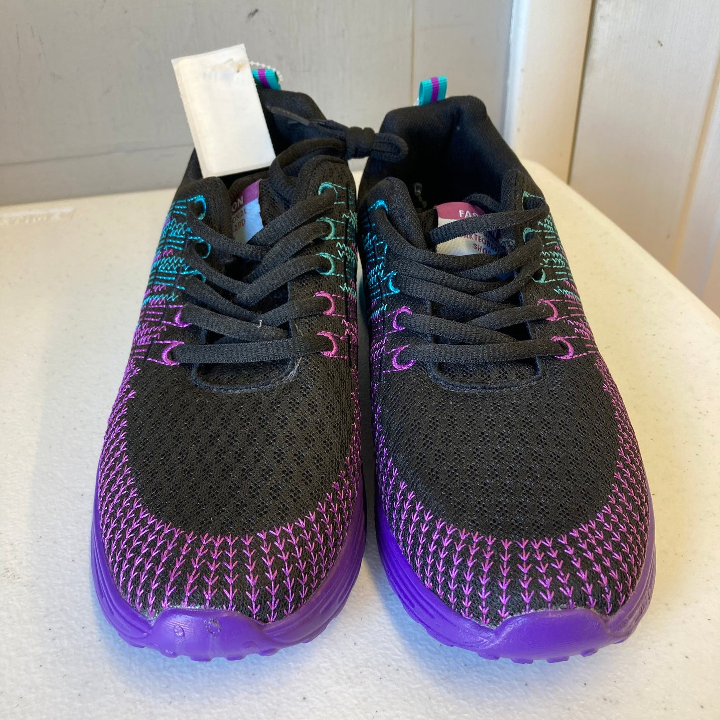 Shoes Athletic By Fashion In Multi, Size:9