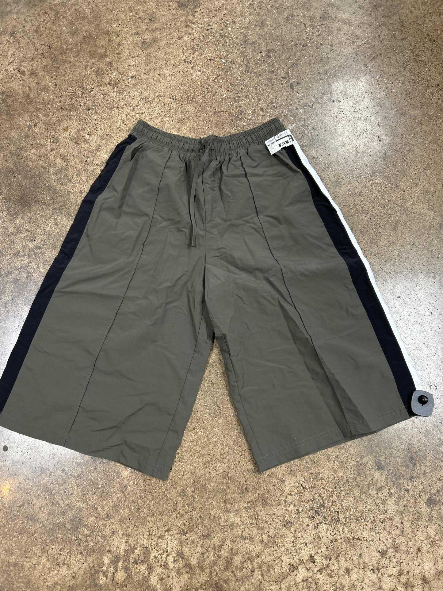 Shorts By Nasty Gal In Green, Size:8
