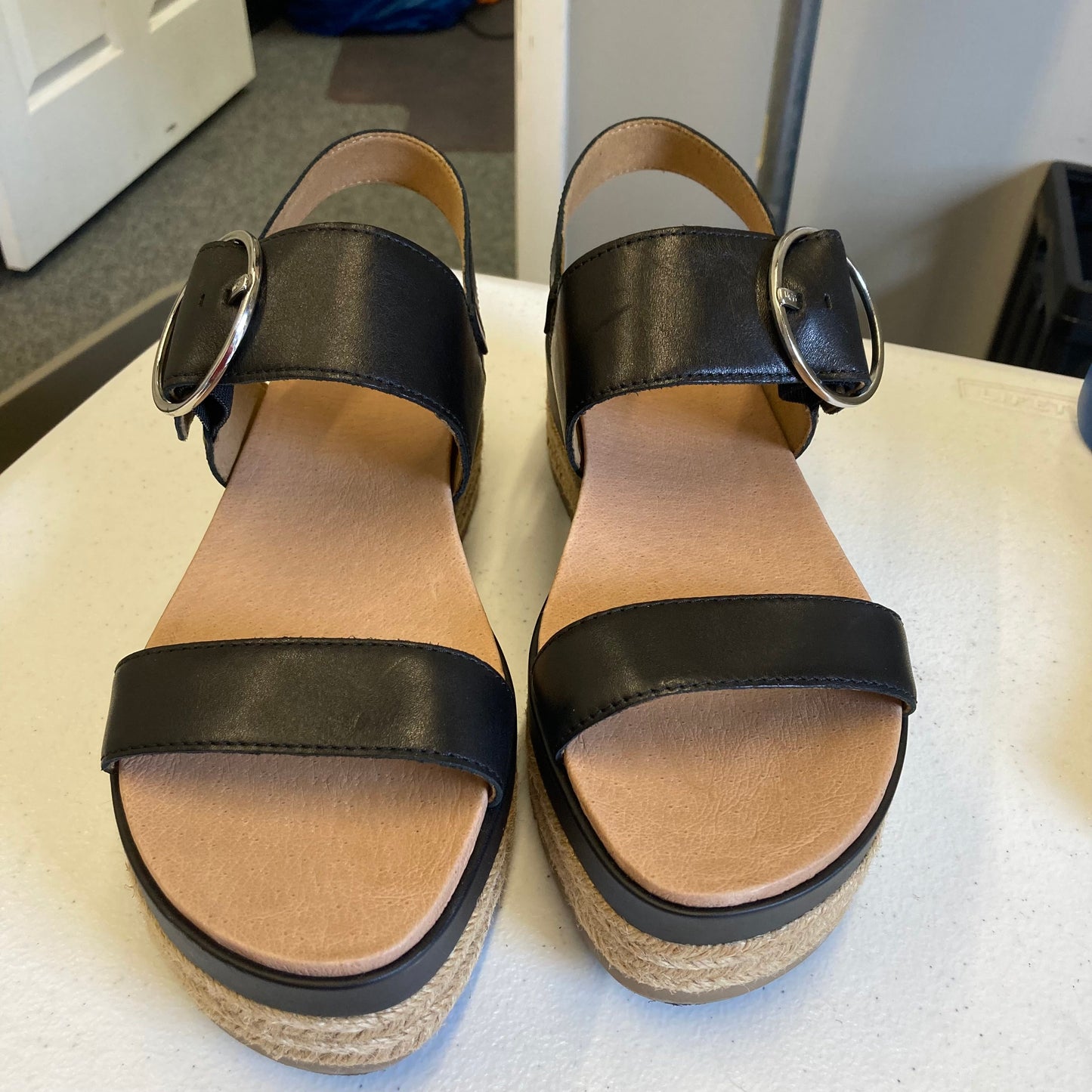 Sandals Designer By Ugg In Black, Size:9