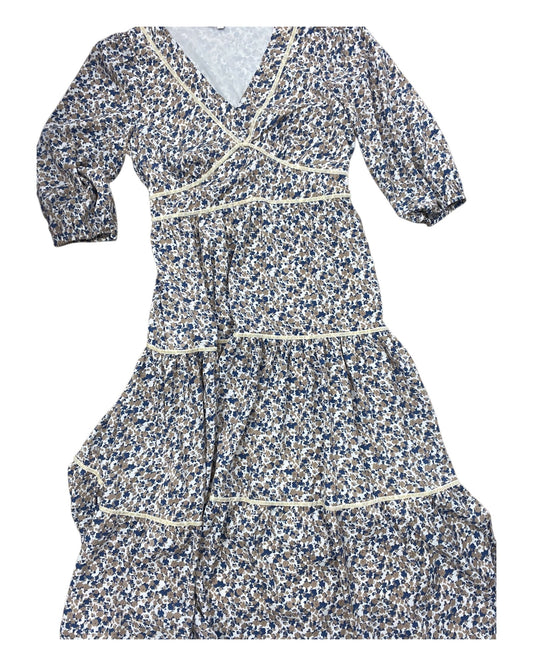 Dress Casual Midi By Clothes Mentor In Grey, Size:M