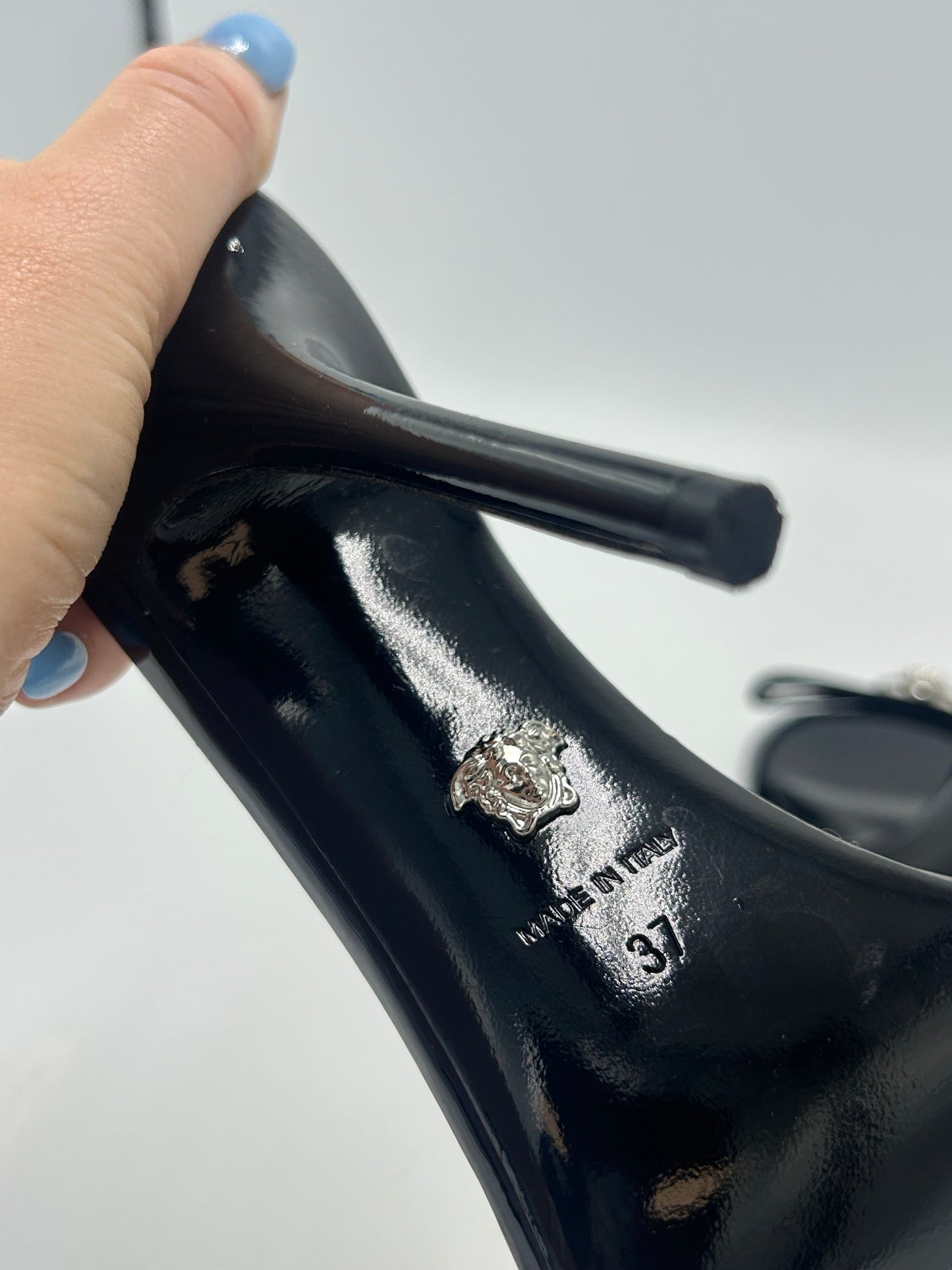 Versace Ribbon Slingbag Designer Luxury Shoes, Size: 7