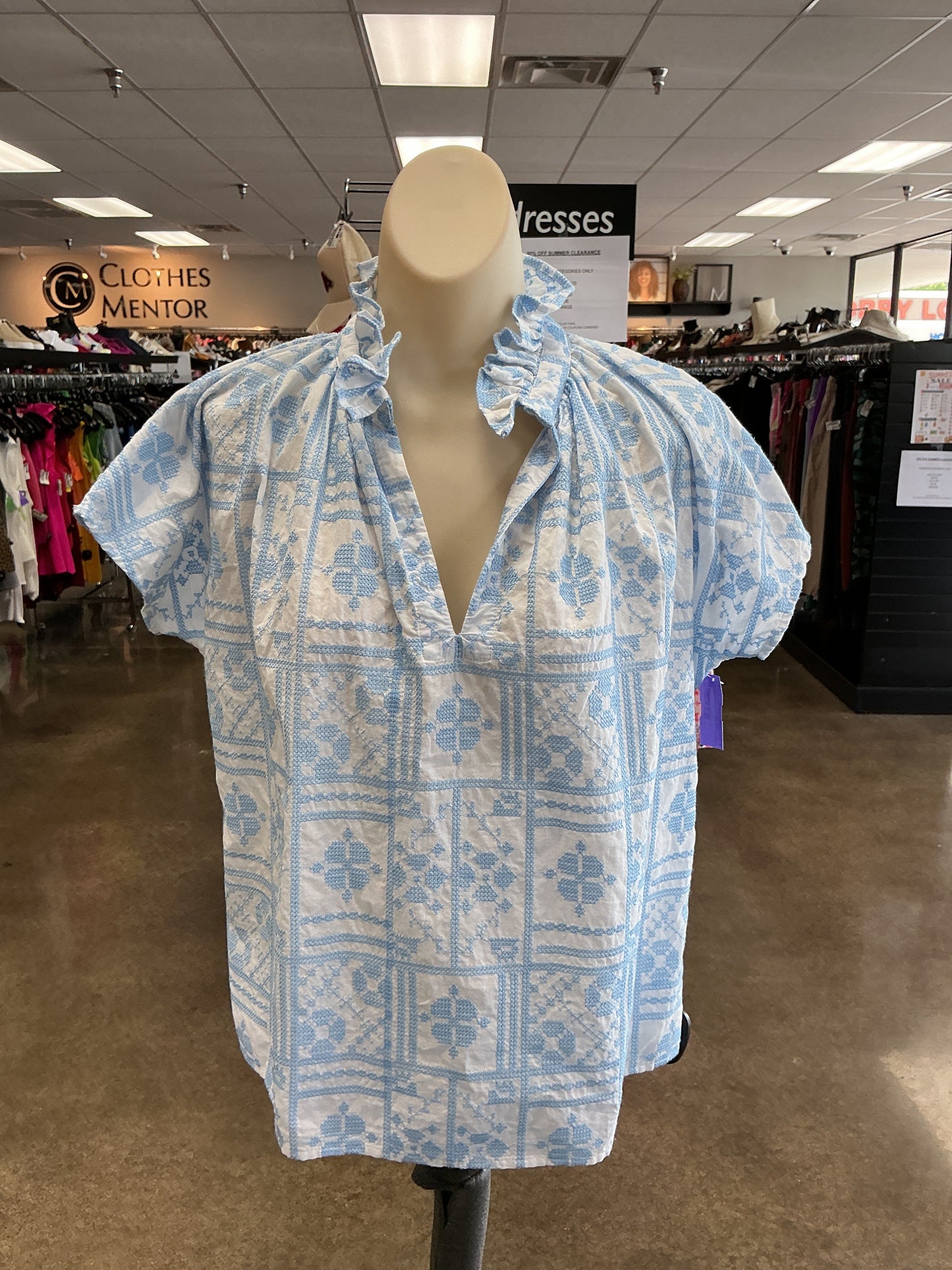 Top Ss By Clothes Mentor In Blue & White, Size:M