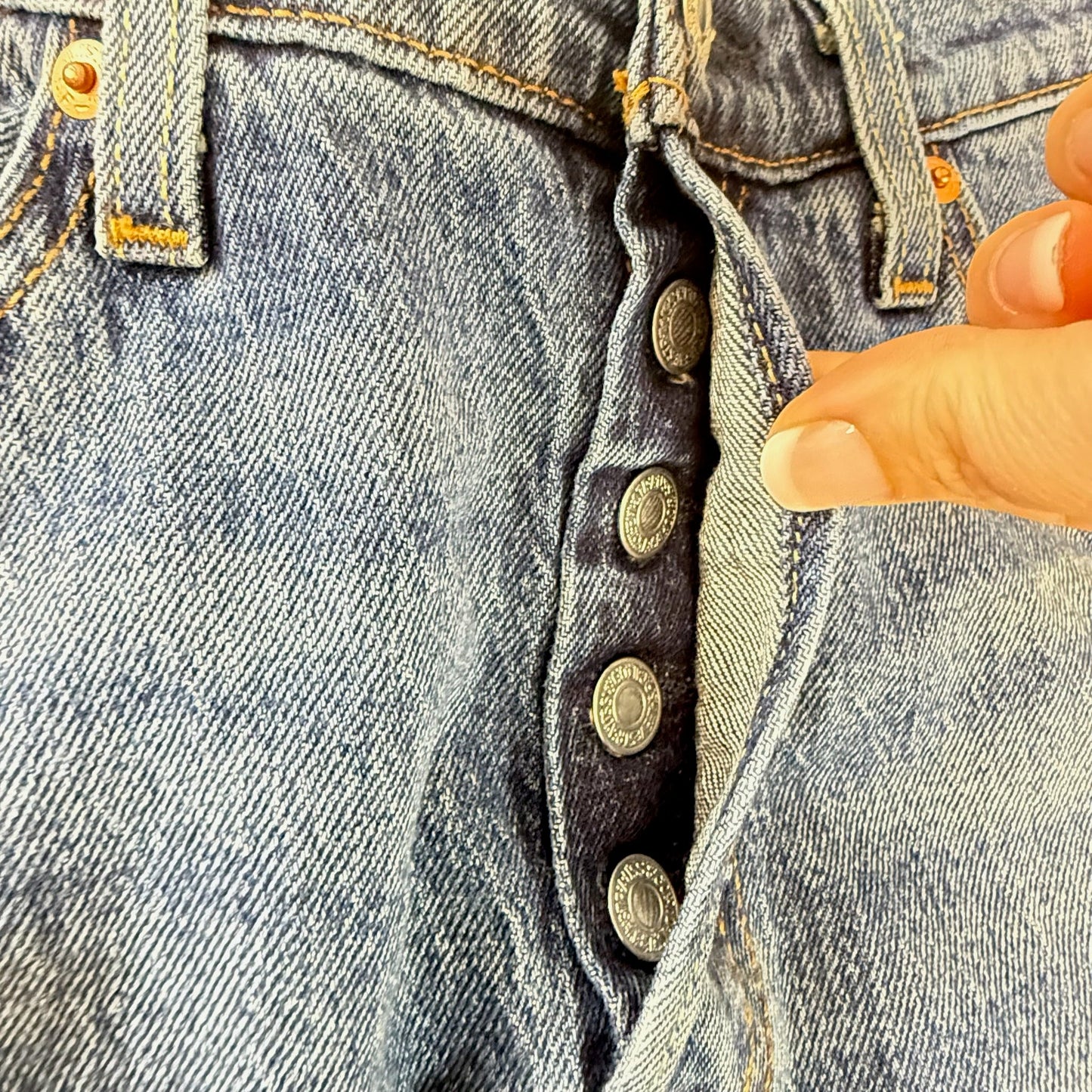 Jeans Straight By Levis In Blue Denim, Size: 8