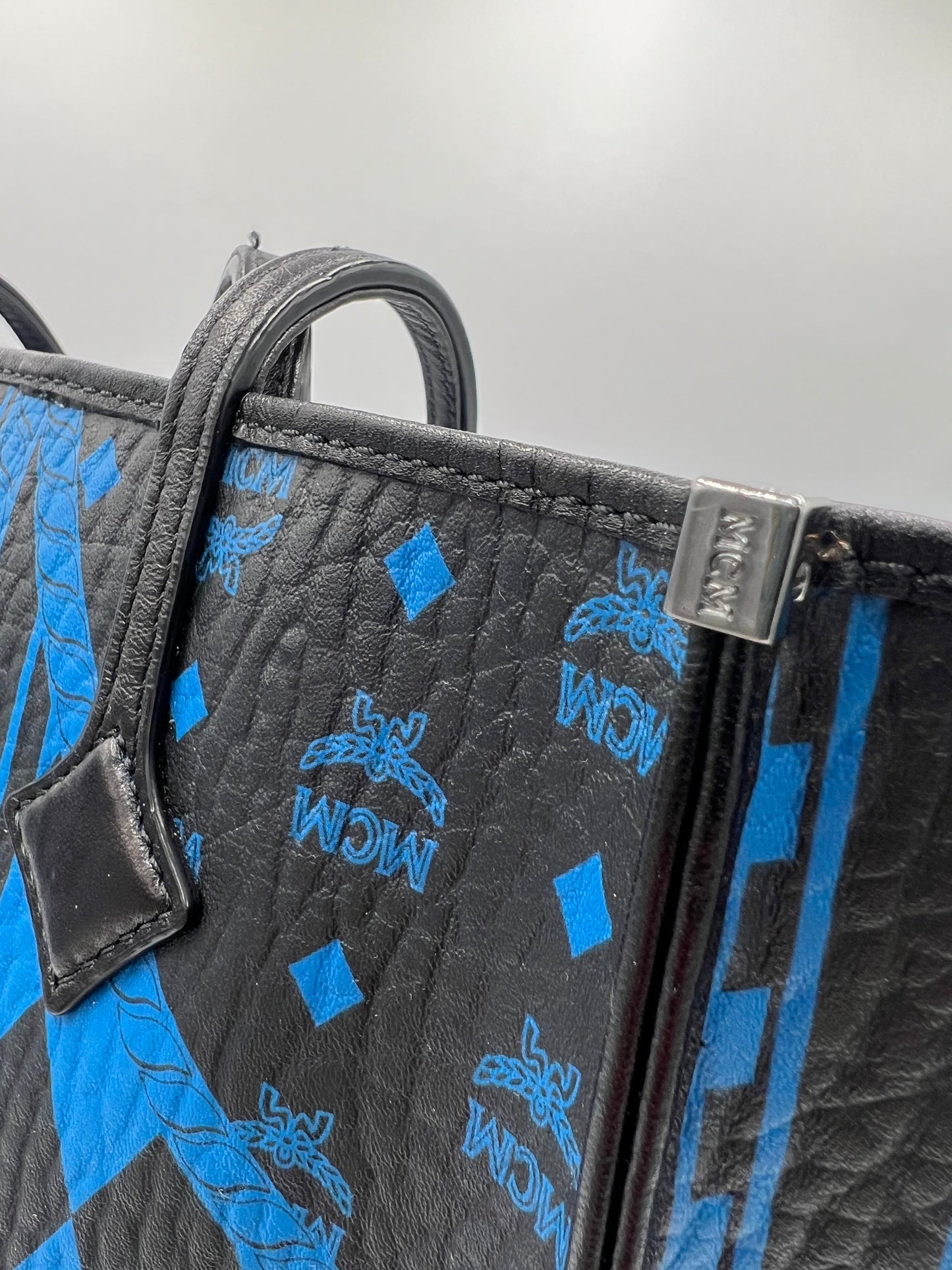 MCM Visetos Baroque Prin Kira North South Tote