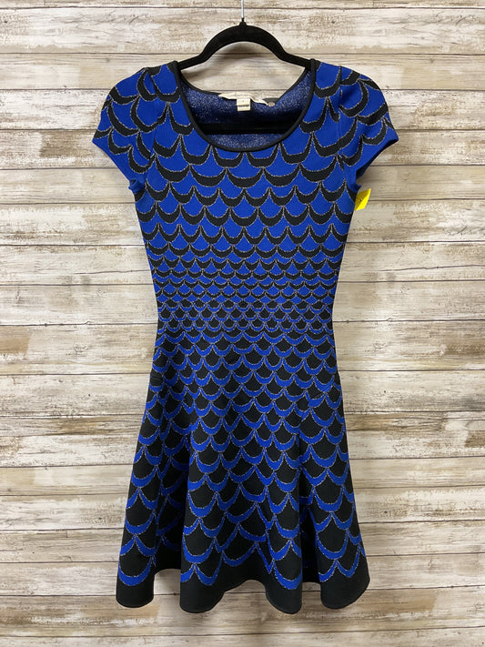 Dress Designer By Diane Von Furstenberg In Black & Blue, Size:Xsp