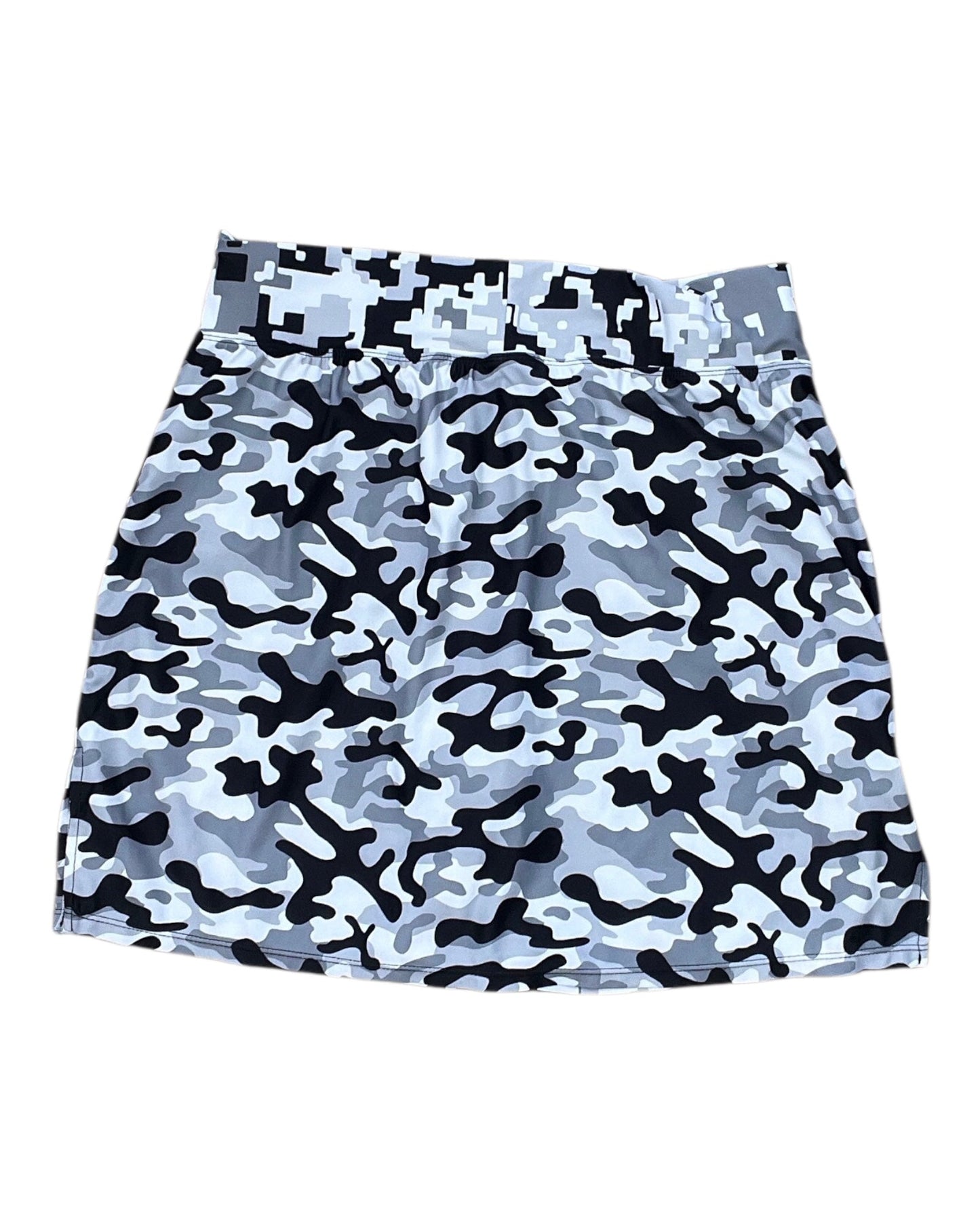 Athletic Skort By Clothes Mentor In Camouflage Print, Size:L