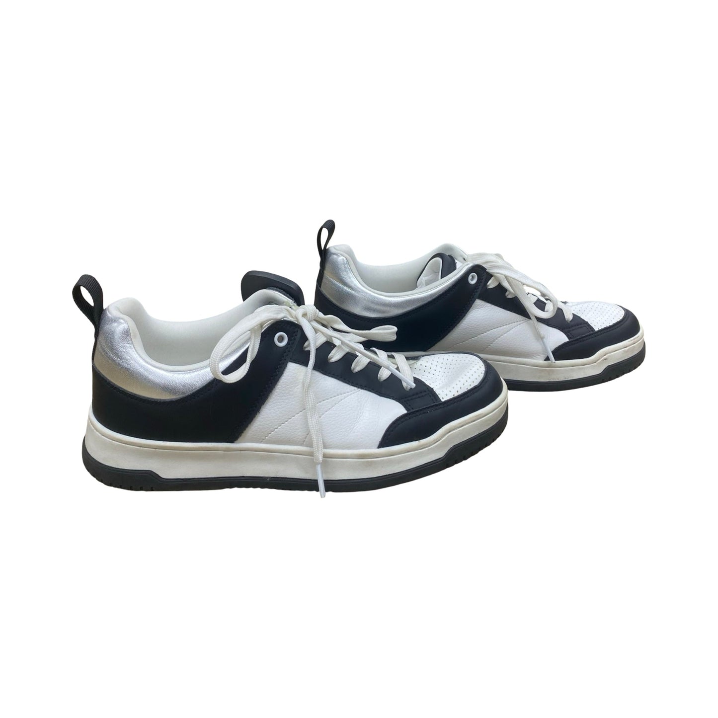 Shoes Sneakers By Steve Madden In Black & White, Size:9.5