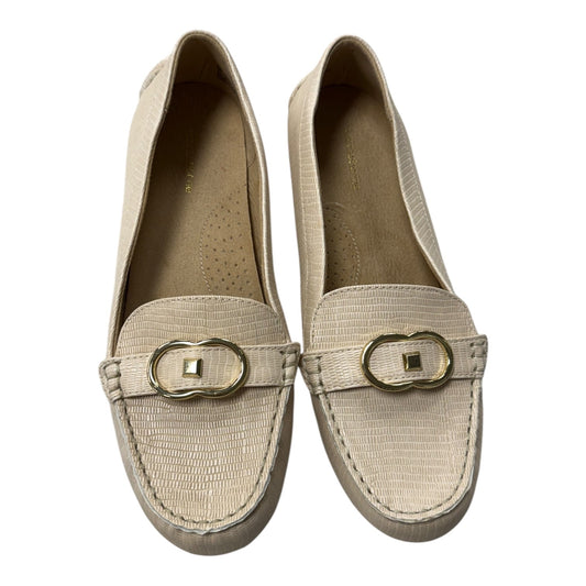 Shoes Flats By Liz Claiborne In Tan, Size:8.5