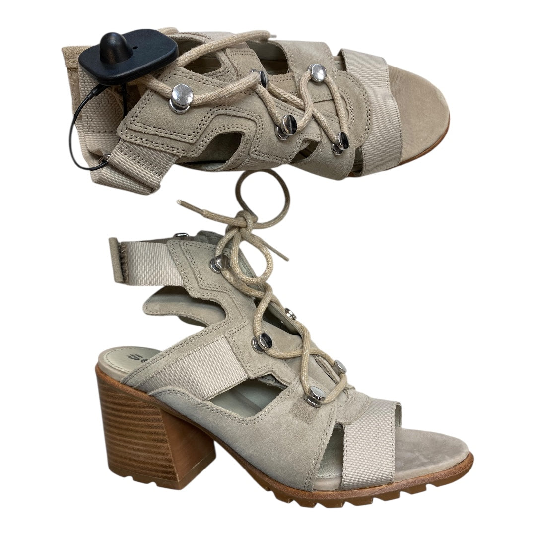 Sandals Designer By Sorel In Beige, Size:10
