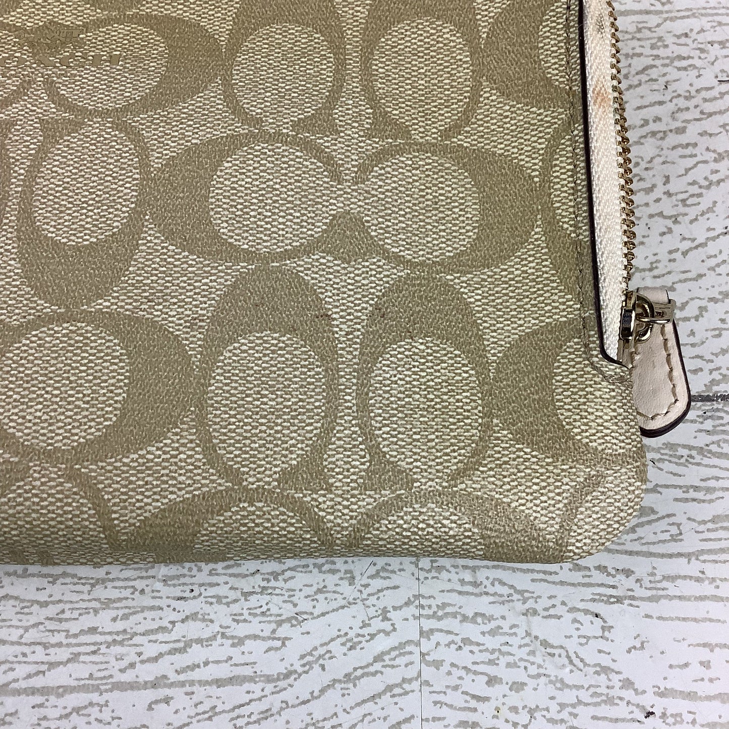 Wristlet Designer By Coach, Size: Medium