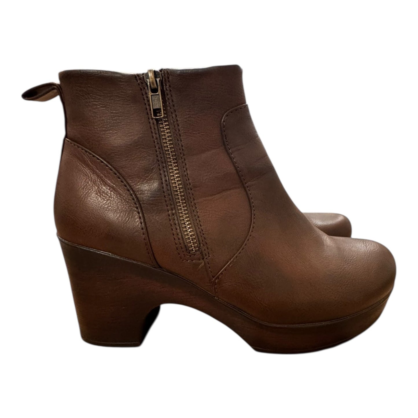 Boots Ankle Heels By Boc In Brown, Size:9.5