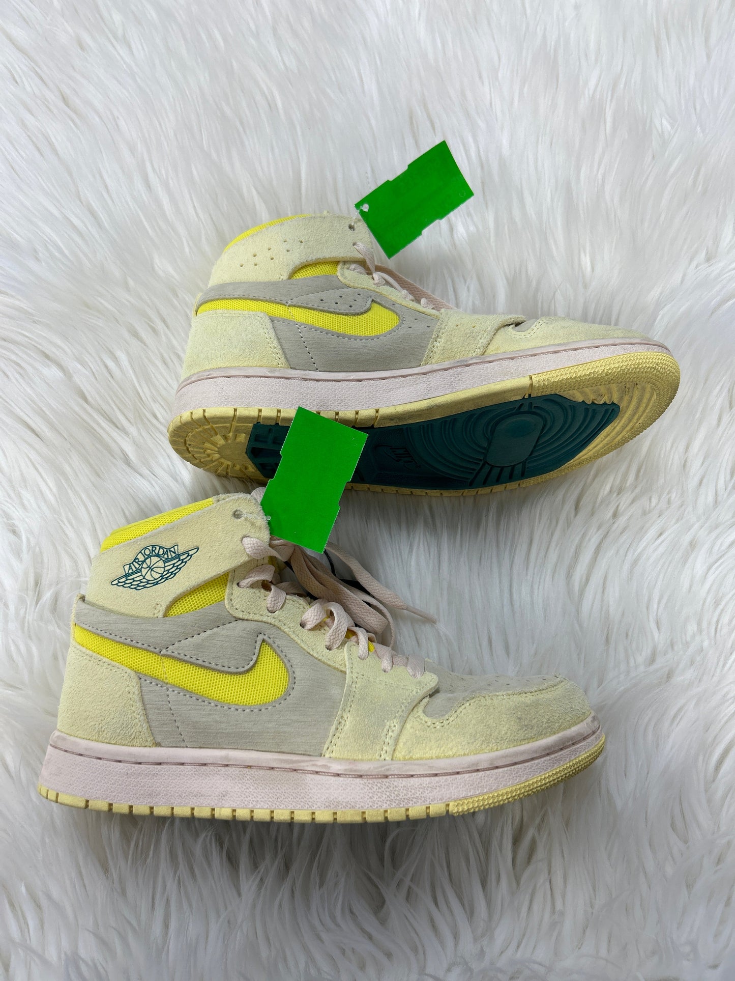 Shoes Athletic By Nike In Yellow, Size:6.5