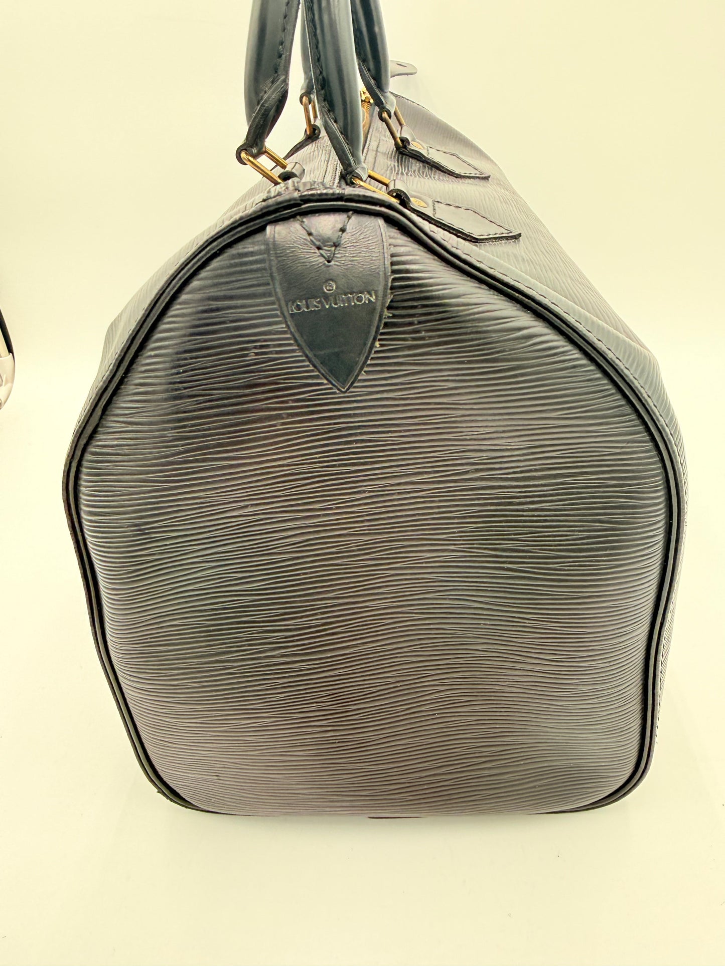 Handbag Luxury Designer By Louis Vuitton In Black, Size:Large