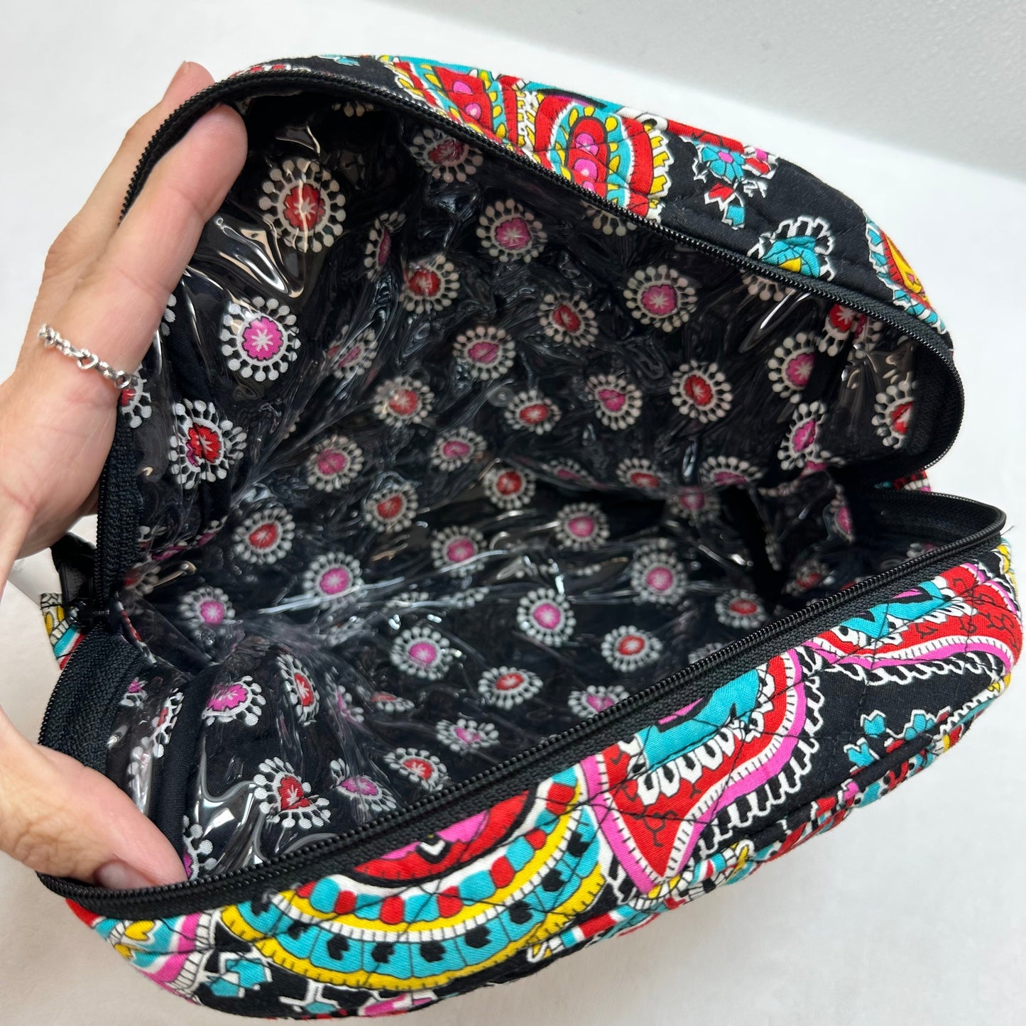 Makeup Bag By Vera Bradley, Size: Small