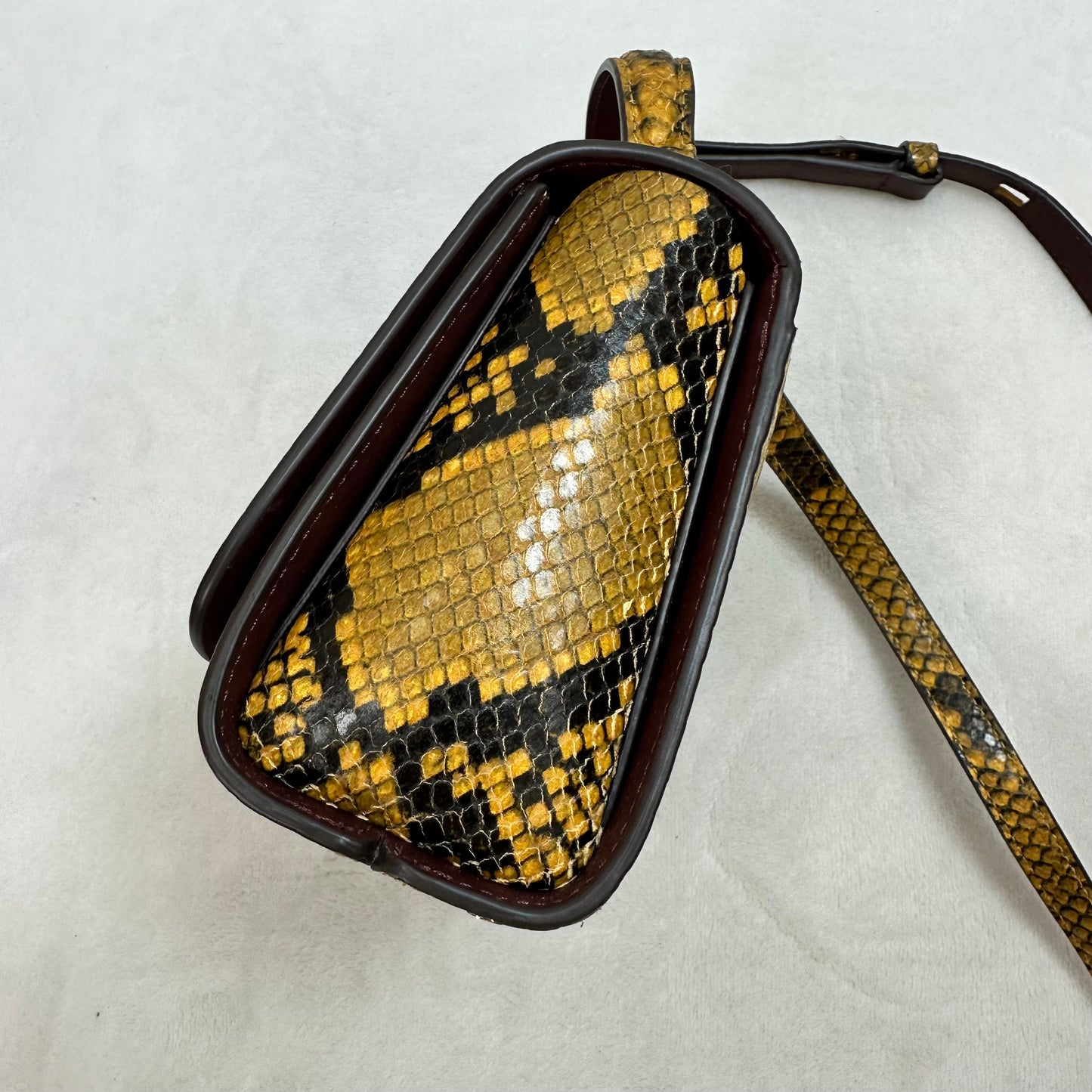 Crossbody handbag Designer By Kate Spade, Size: small