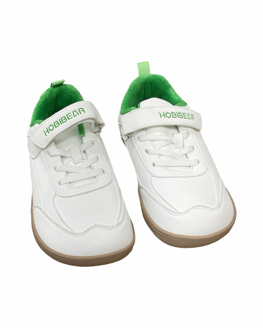 Shoes Athletic By Clothes Mentor In Green & White, Size:6.5