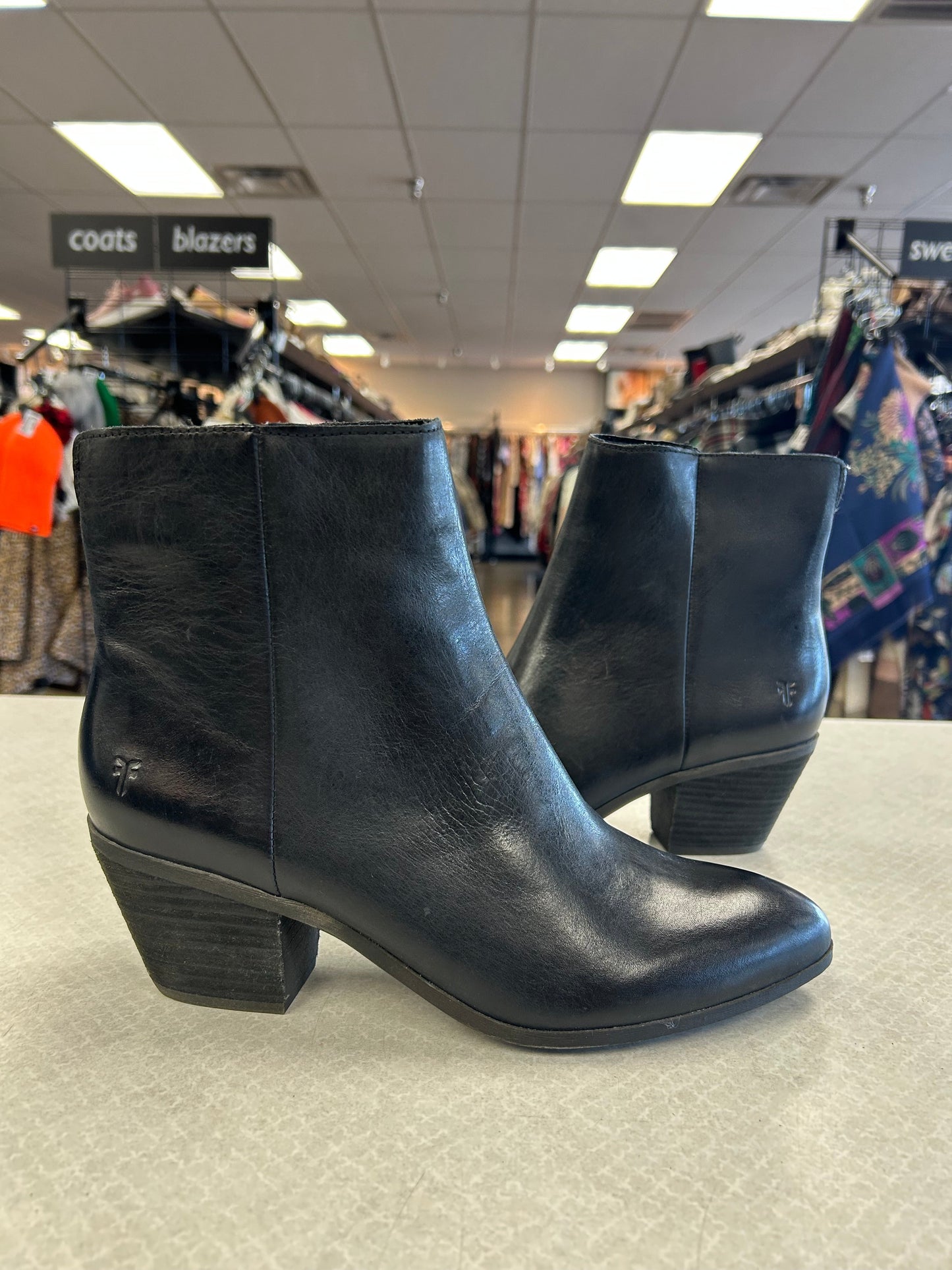 BOOTS DESIGNER by FRYE In BLACK, Size: 9.5