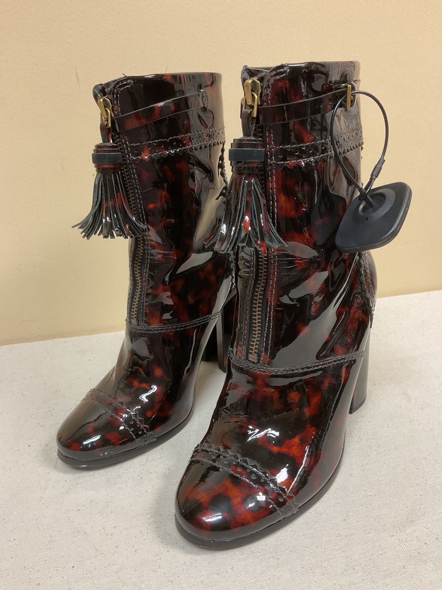 Boots Designer By Tory Burch In Tortoise Shell Print, Size:6