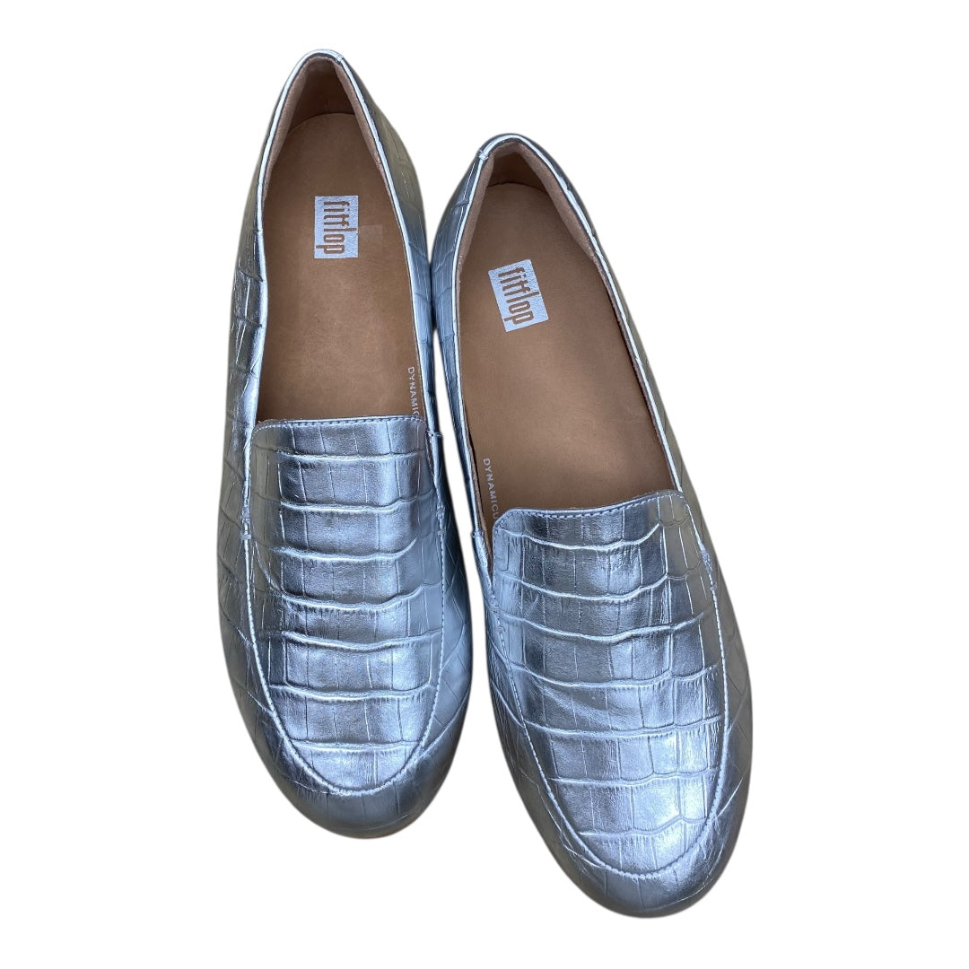 Shoes Flats By Fitflop In Silver, Size:7.5