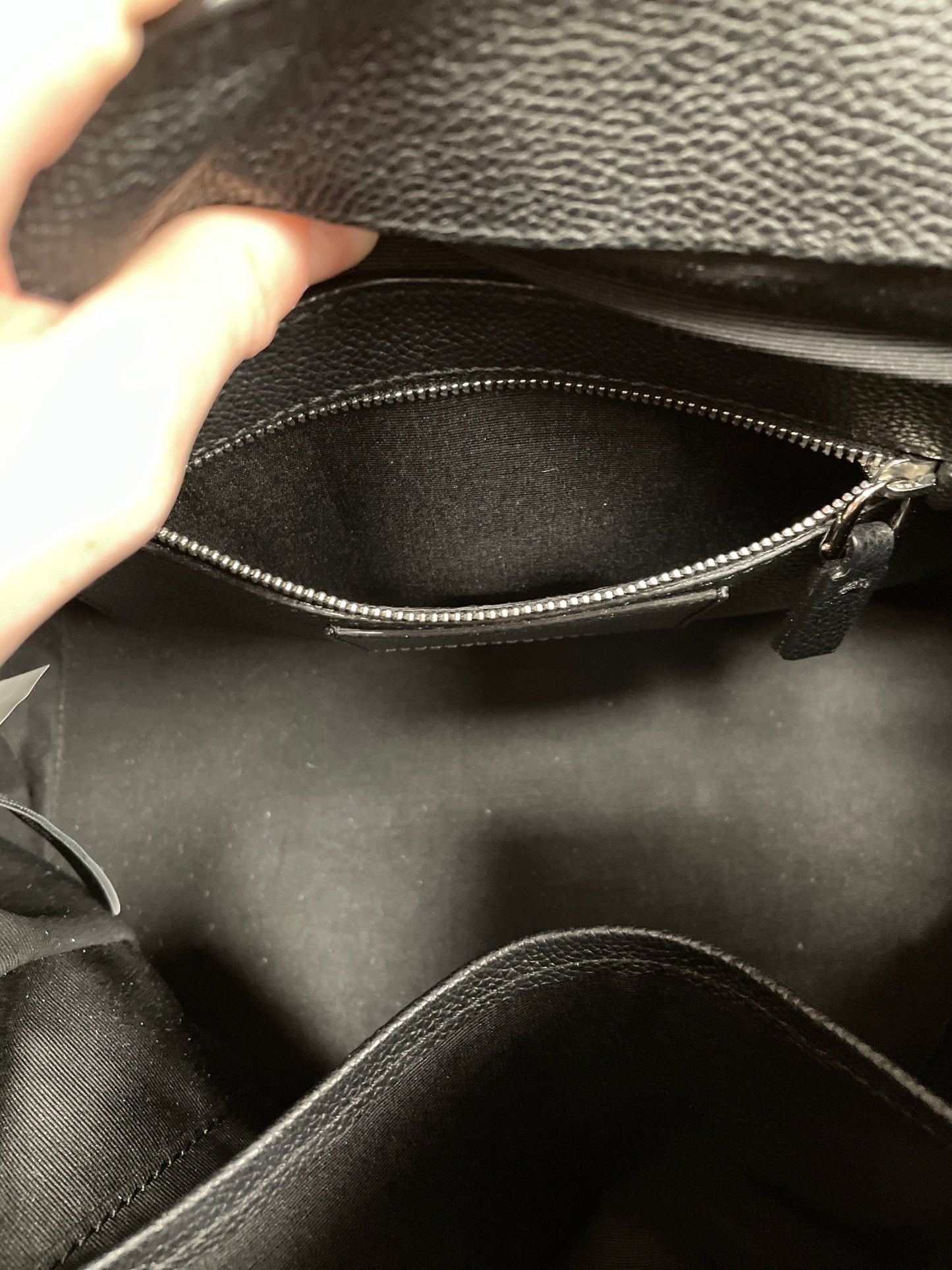 Handbag Luxury Designer By Marc Jacobs, Size: Medium