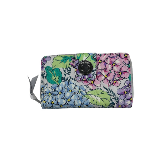 Wallet By Vera Bradley In Floral Print, Size:Medium