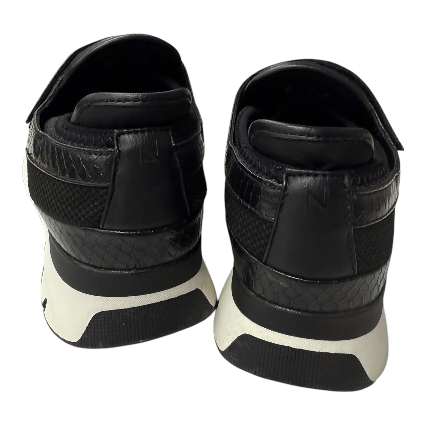 Shoes Sneakers By Naturalizer In Black, Size:6